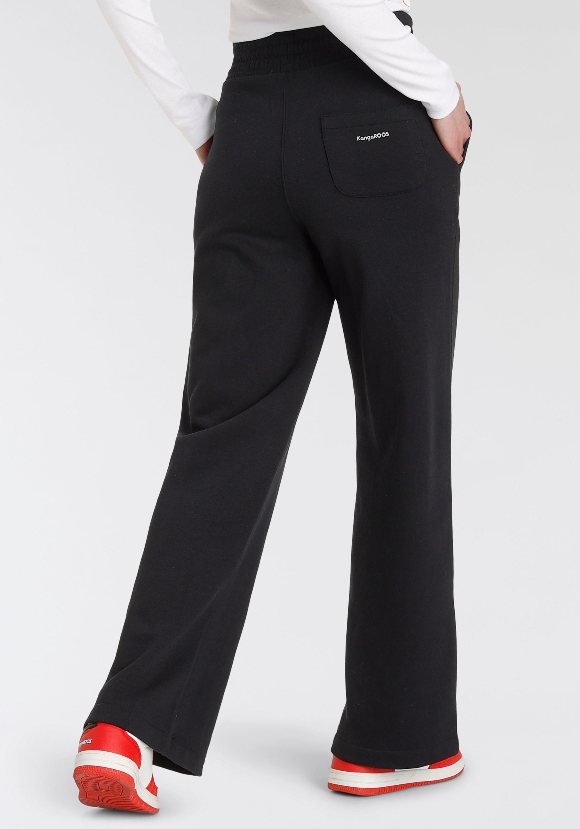 KangaROOS Jogginghose, mit weitem Bein - NEUE FARBEN