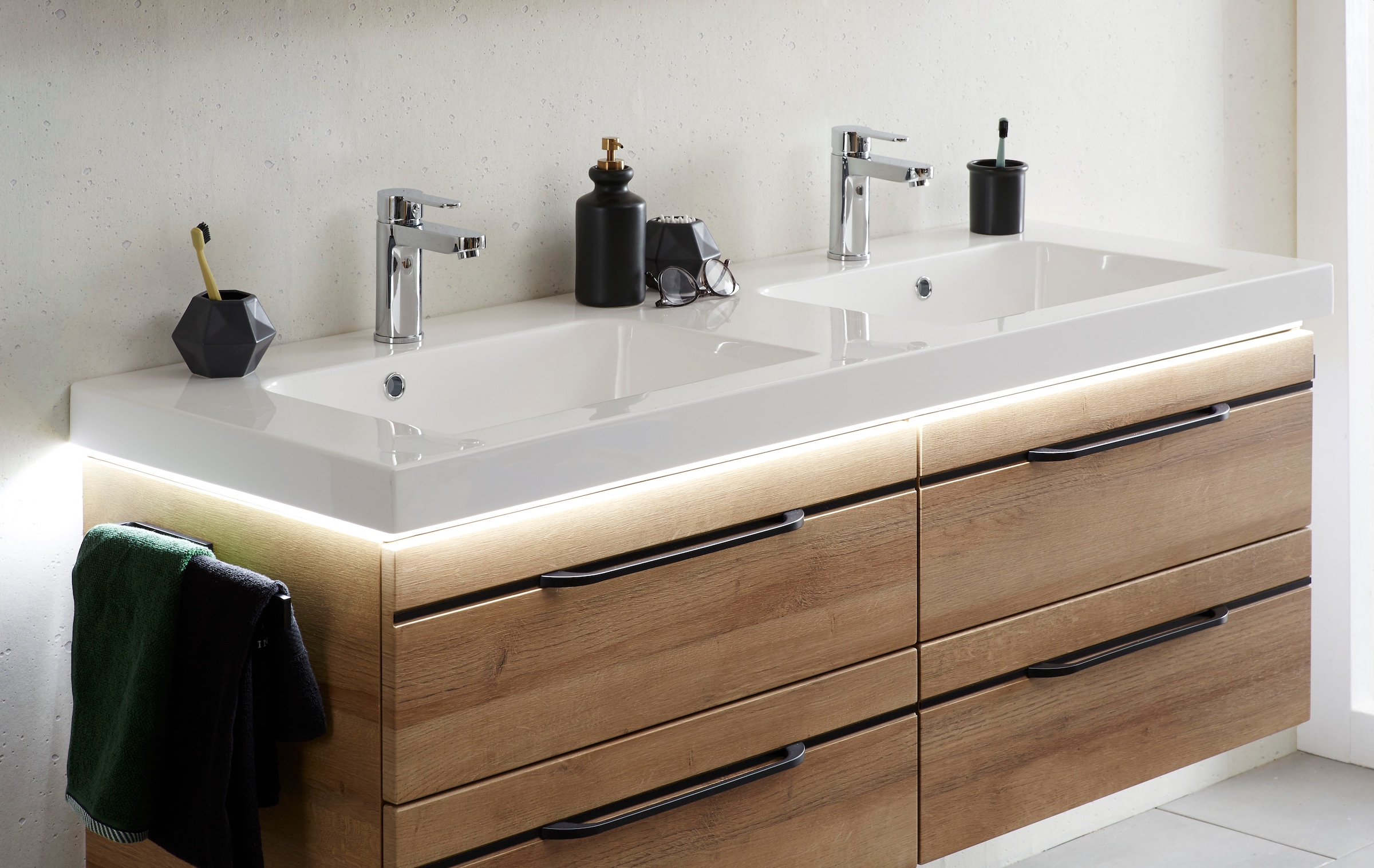 Saphir Waschtisch »Serie Balto Mineralmarmor-Waschtisch mit Unterschrank, 147,8 cm breit«, Doppel-Waschplatz mit 4 Schubladen, in verschiedene Ausführungen