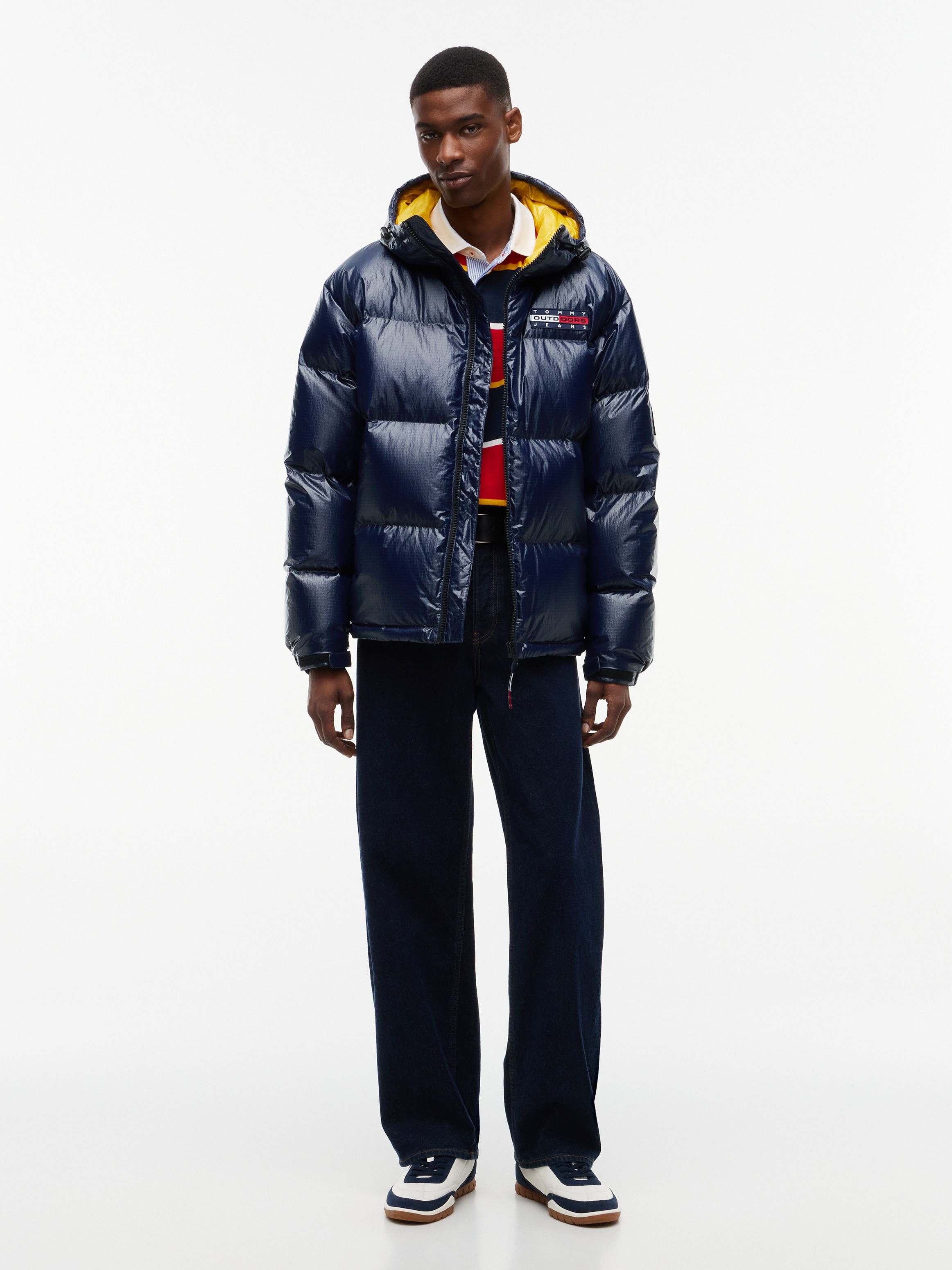 Tommy Jeans Daunenjacke »TJM ALASKA OUTDOORS DOWN« ohne Kapuze mit Daunenfüllung, leicht glänzende Oberfläche