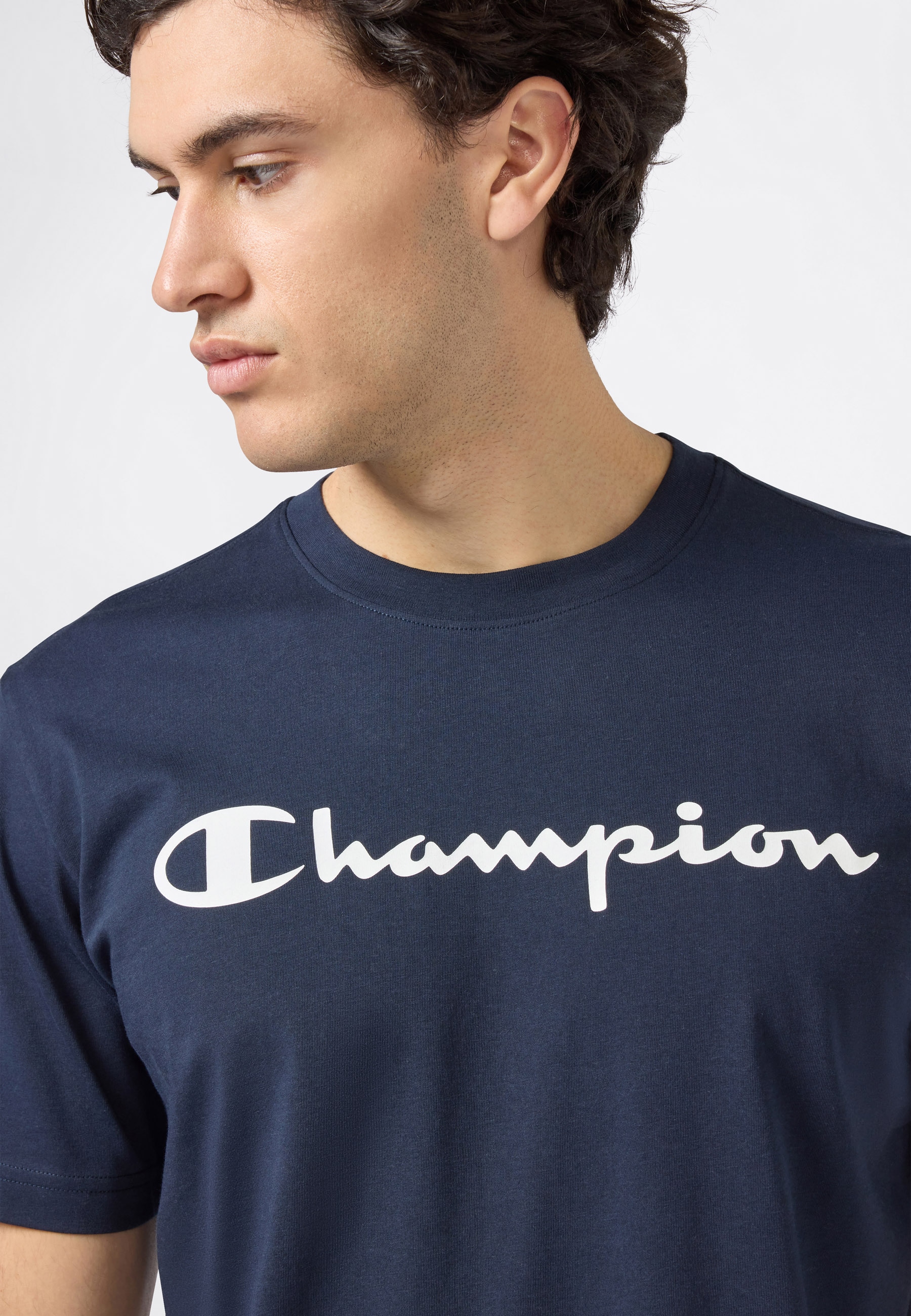 Champion T-Shirt

