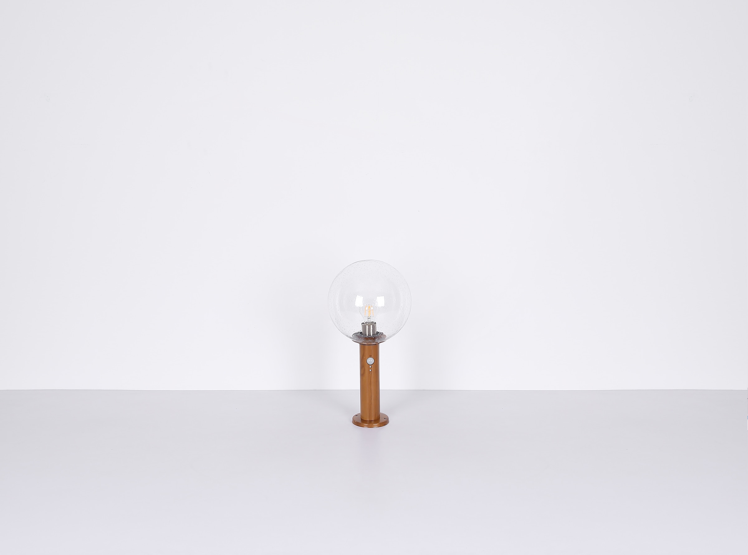 GLOBO LIGHTING Außen-Stehlampe »OSSY« E27 1 Stk. Außenleuchte Holzoptik mit Glas klar, Sensor IP44