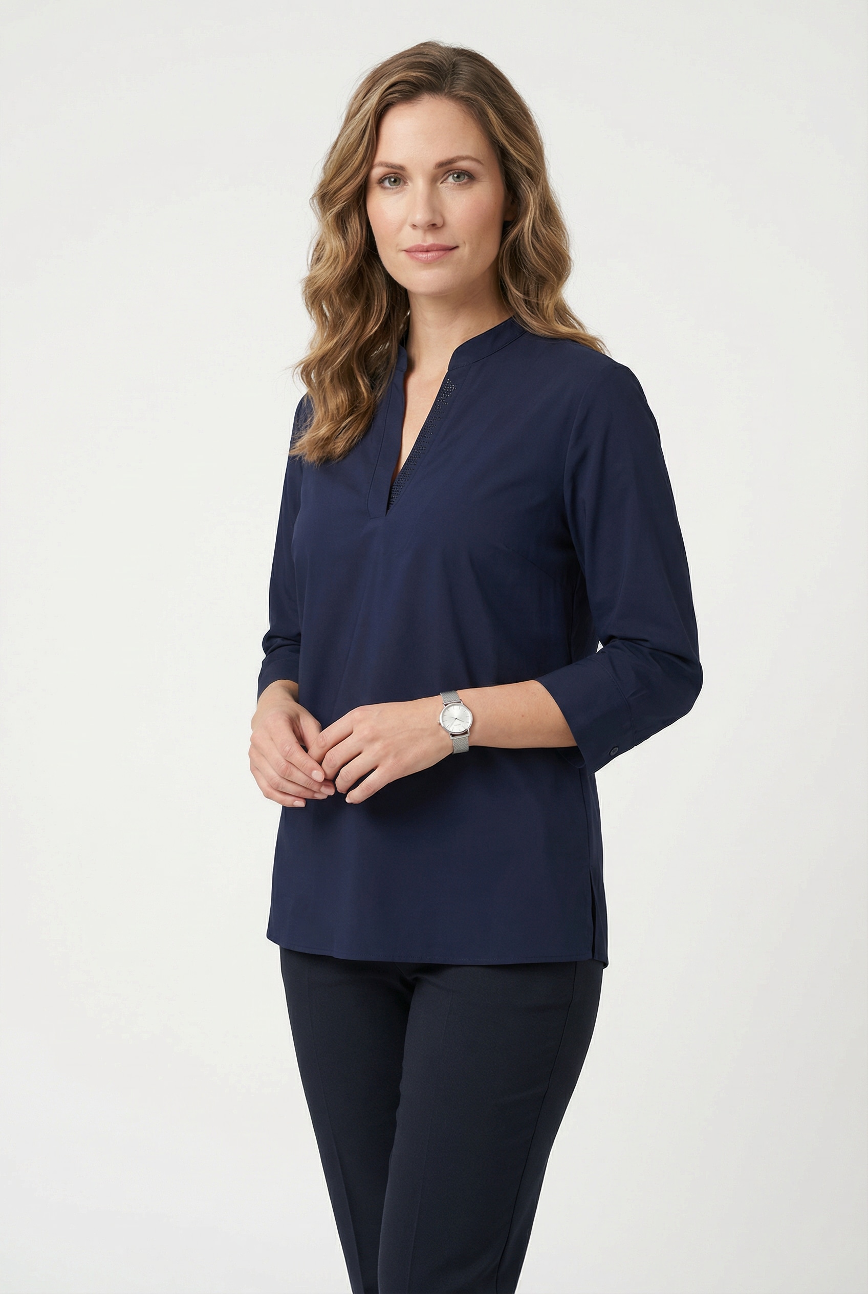 Sportalm Kitzbühel Schlupfbluse mit Glitzersteinchen am Ausschnitt