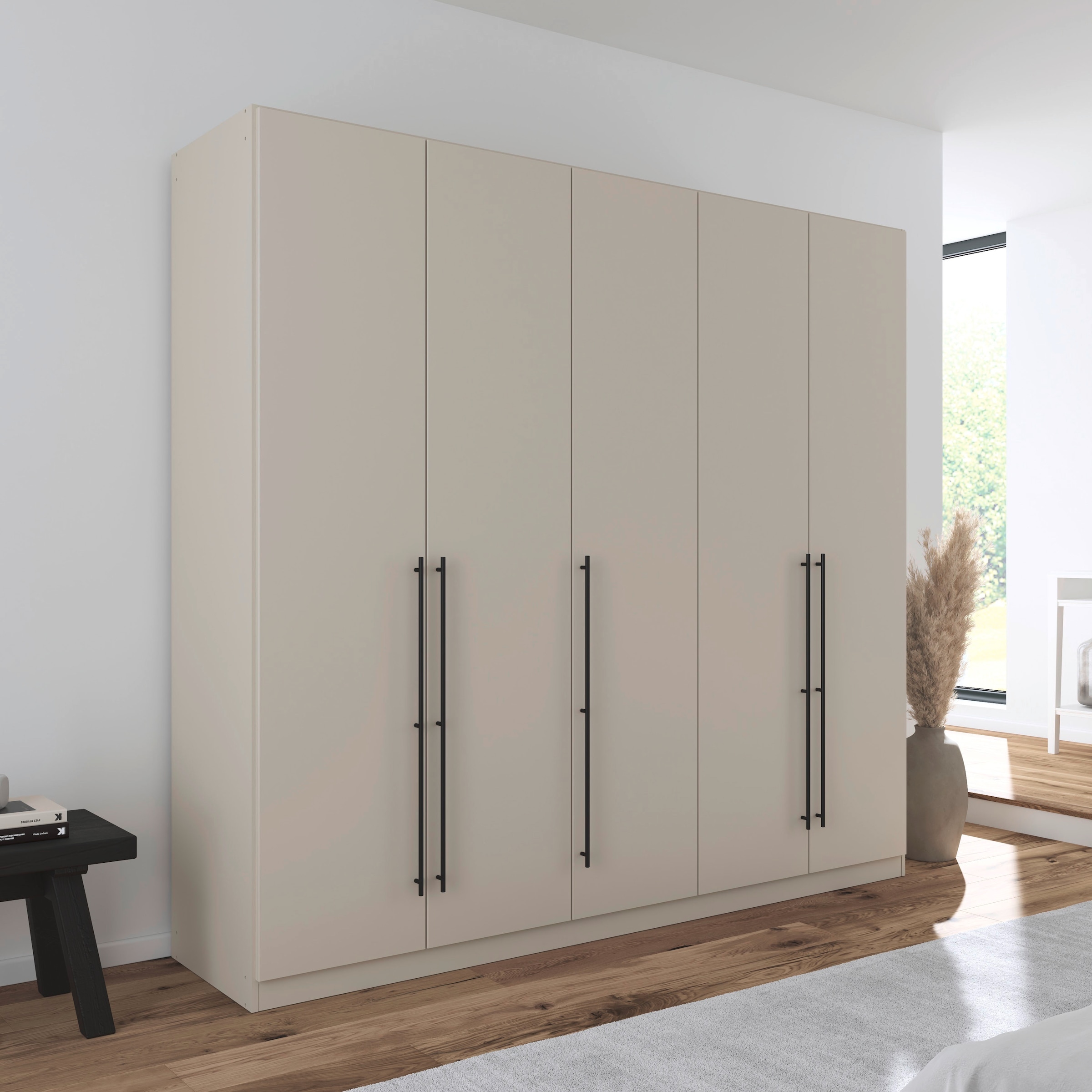 rauch Kleiderschrank »Drehtürenschrank Schrank Garderobe Wäscheschrank Schlafzimmer AVOLA«, (in 3 verschiedenen Ausstattungen BASIC/CLASSIC/PREMIUM), mit hochwertigen Stangengriffen in Schwarz aus Metall MADE IN GERMANY