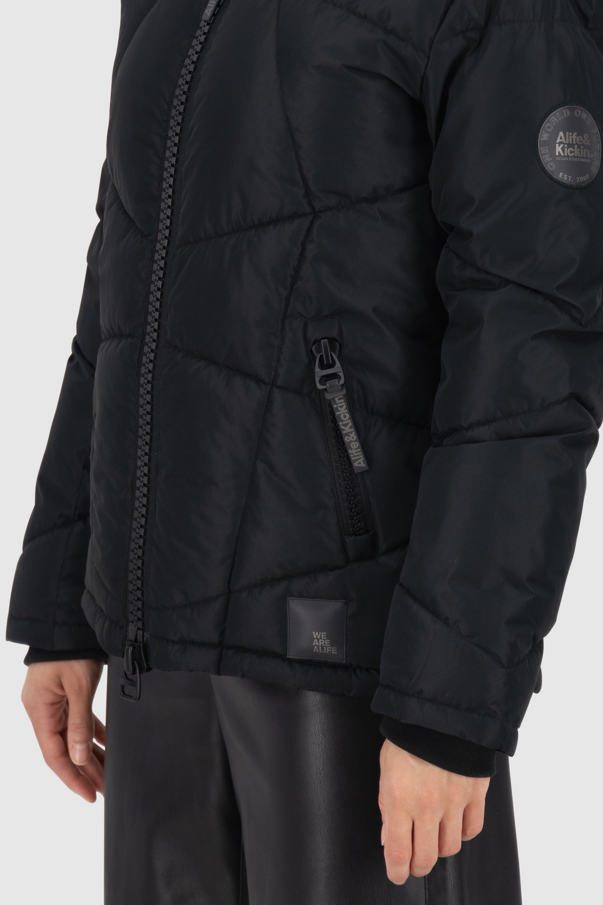 Alife & Kickin Winterjacke »Damen KasandraAK A« Kurze warme Jacke mit gefütterter Kapuze, in schmaler Passform