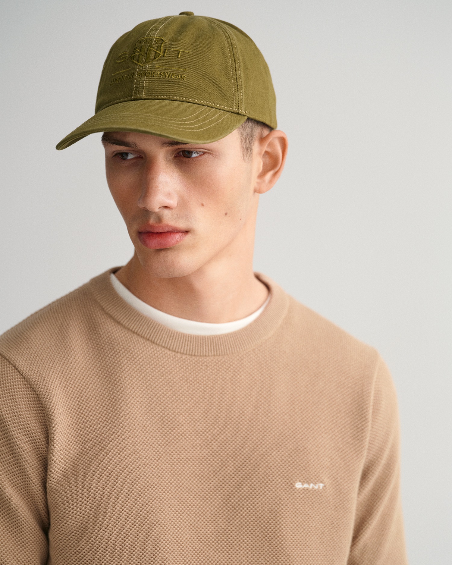 Gant Rundhalspullover »COTTON PIQUE C-NECK«, mit Logostickerei auf der Brust