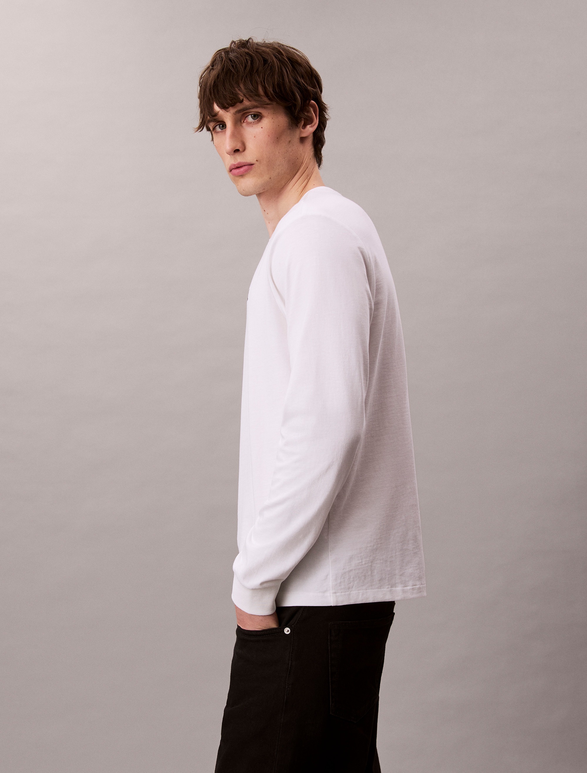Calvin Klein Jeans Langarmshirt »LS EASY MONOGRAM TEE«, Mit Rundhalsausschnitt, regular fit