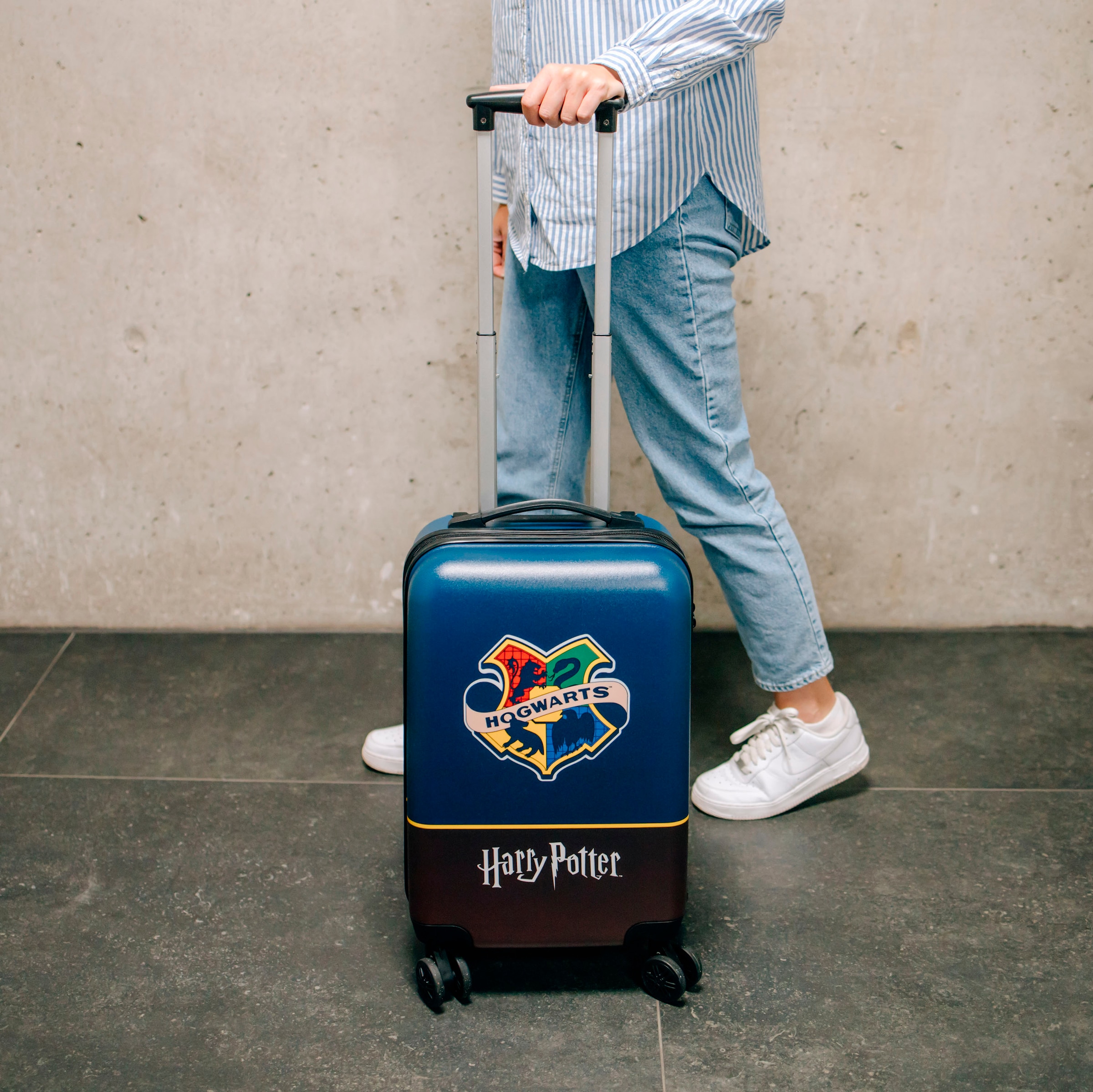 UNDERCOVER Kinderkoffer »Harry Potter, 59 cm«, 4 Rollen, mit TSA-Zahlenschloss