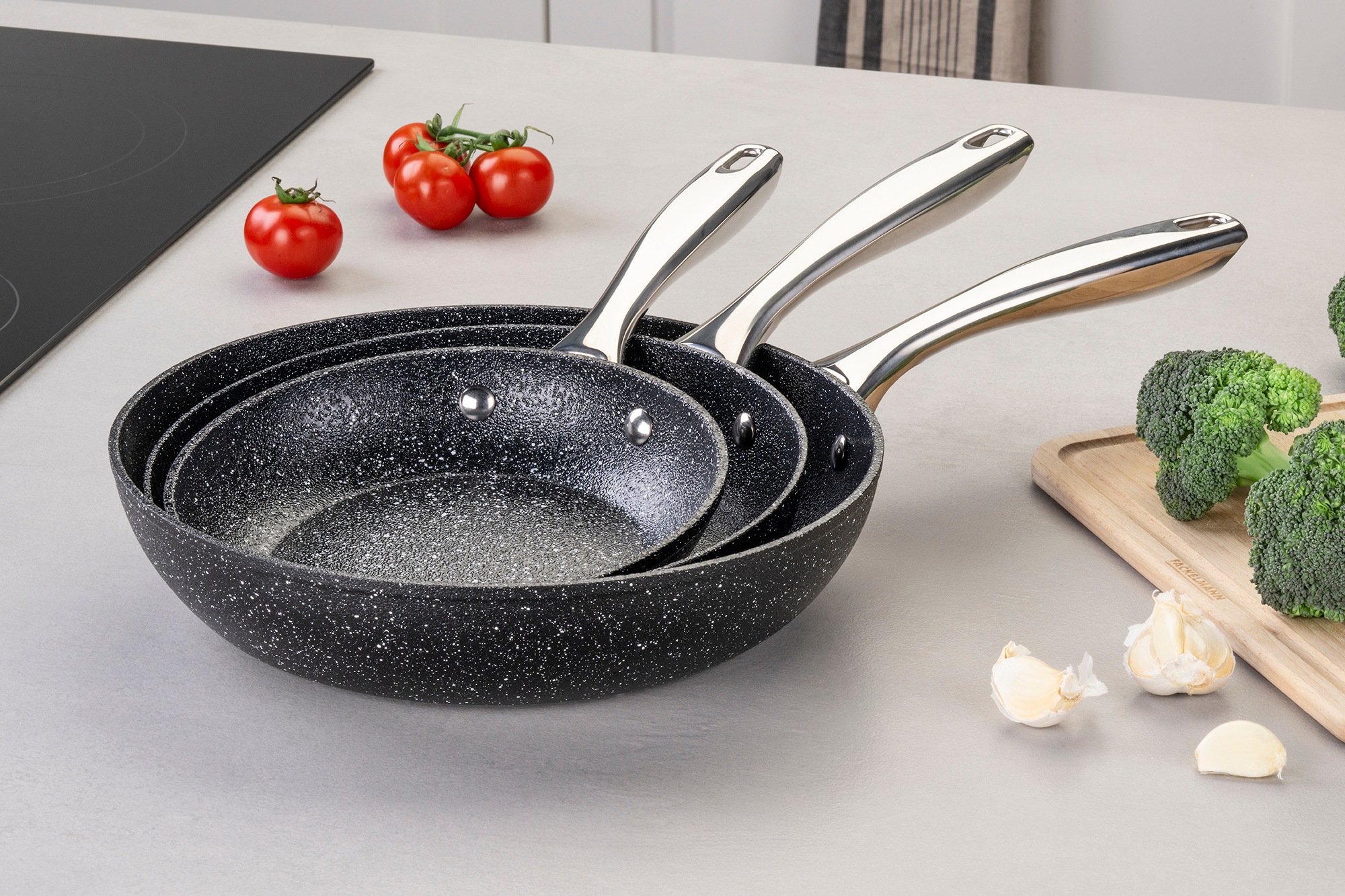 FACKELMANN Bratpfanne »Crossroad«, Aluminium, (Set, 3 tlg.), Bratpfannen-Set Crossroad Ø 20, 24, 28 cm – mit Keramik-Beschichtung
