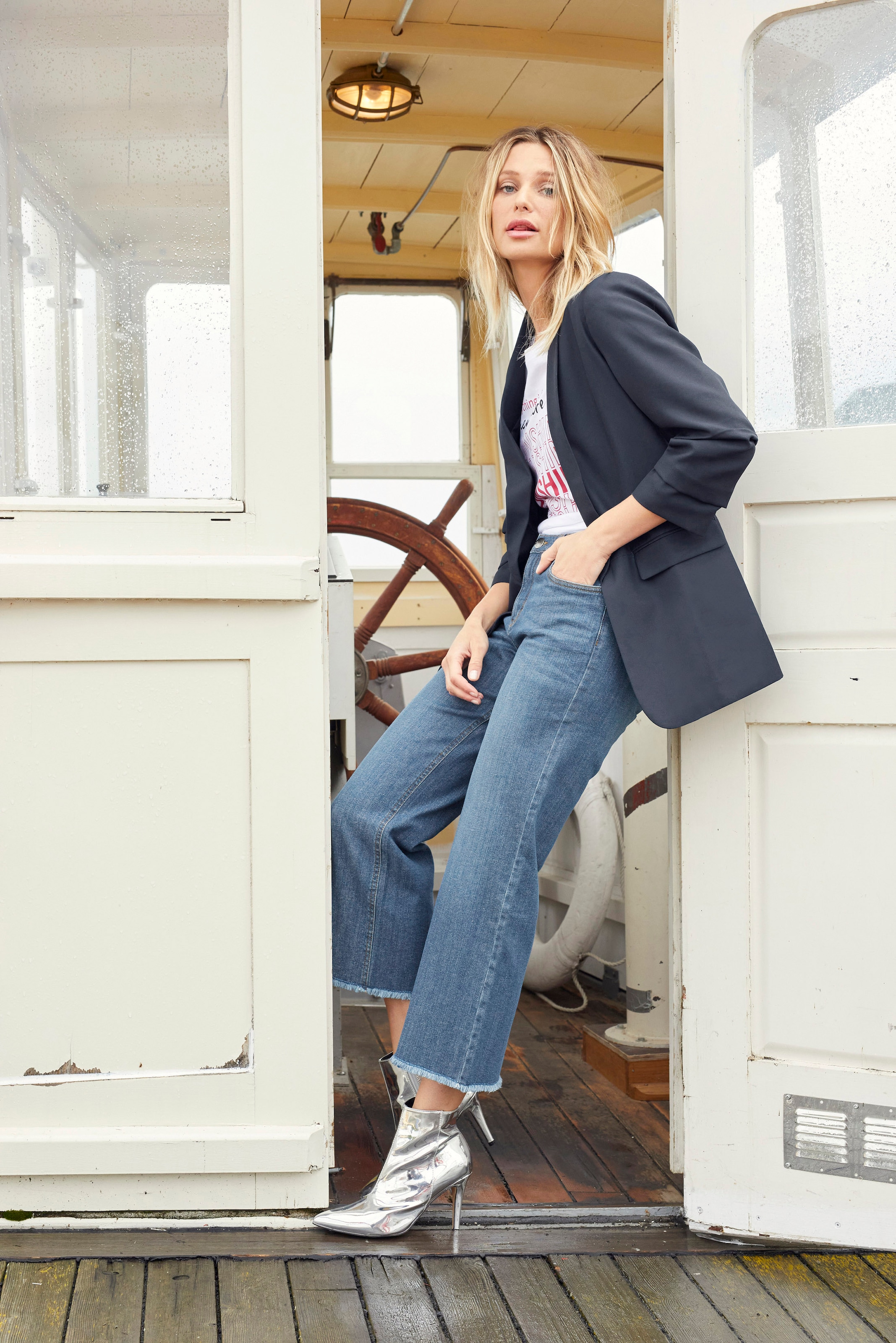 Aniston CASUAL leicht ausgefranstem Beinabschluss 7/8-Jeans, Online-Shop im kaufen mit