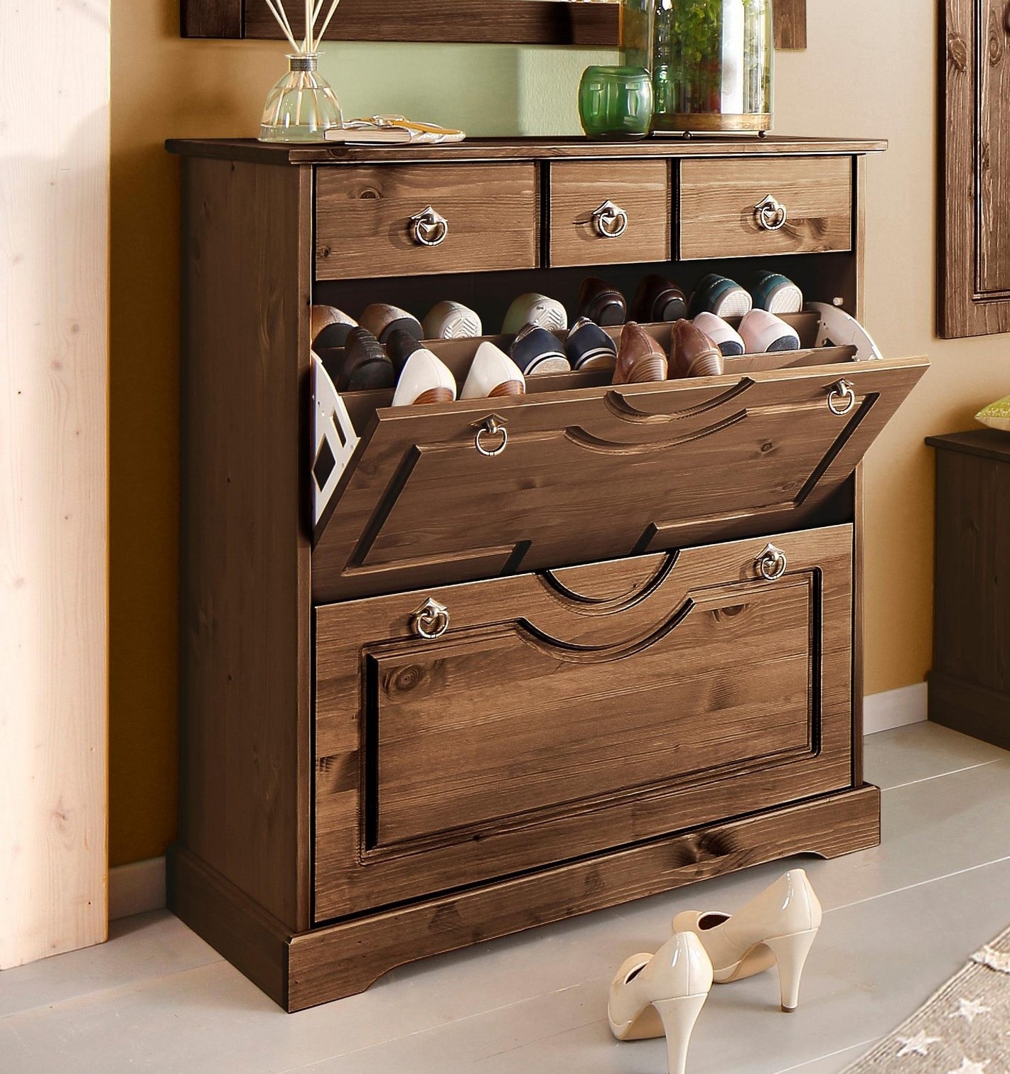 Home affaire Schuhschrank »Klera«, aus massiver Kiefer, FSC®, Breite 81 cm, dreifache Schuhhalterung