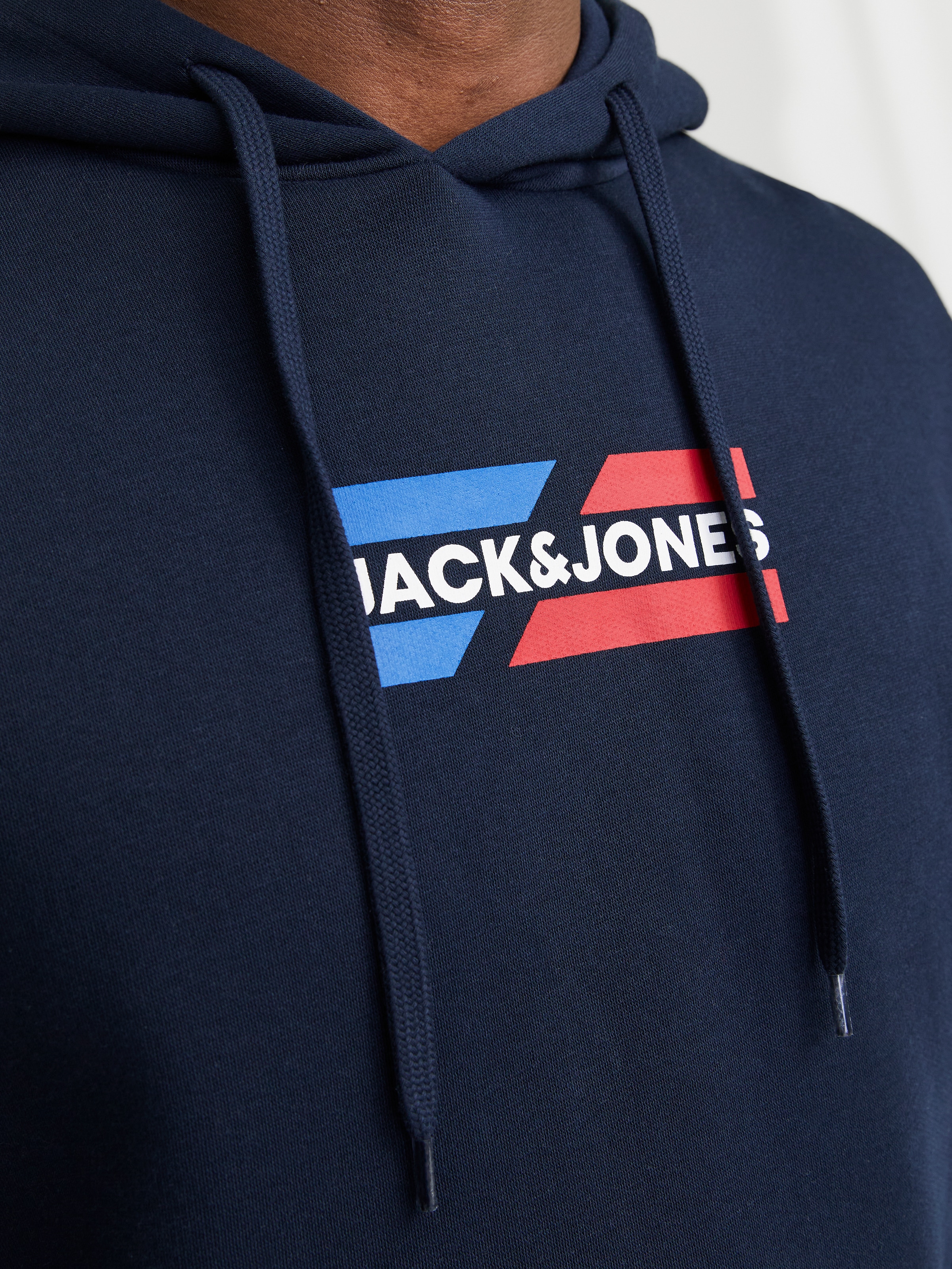 Jack & Jones Kapuzensweatshirt »JJECORP GRAPHIC SWEAT HOOD NOOS«, mit Logo Print