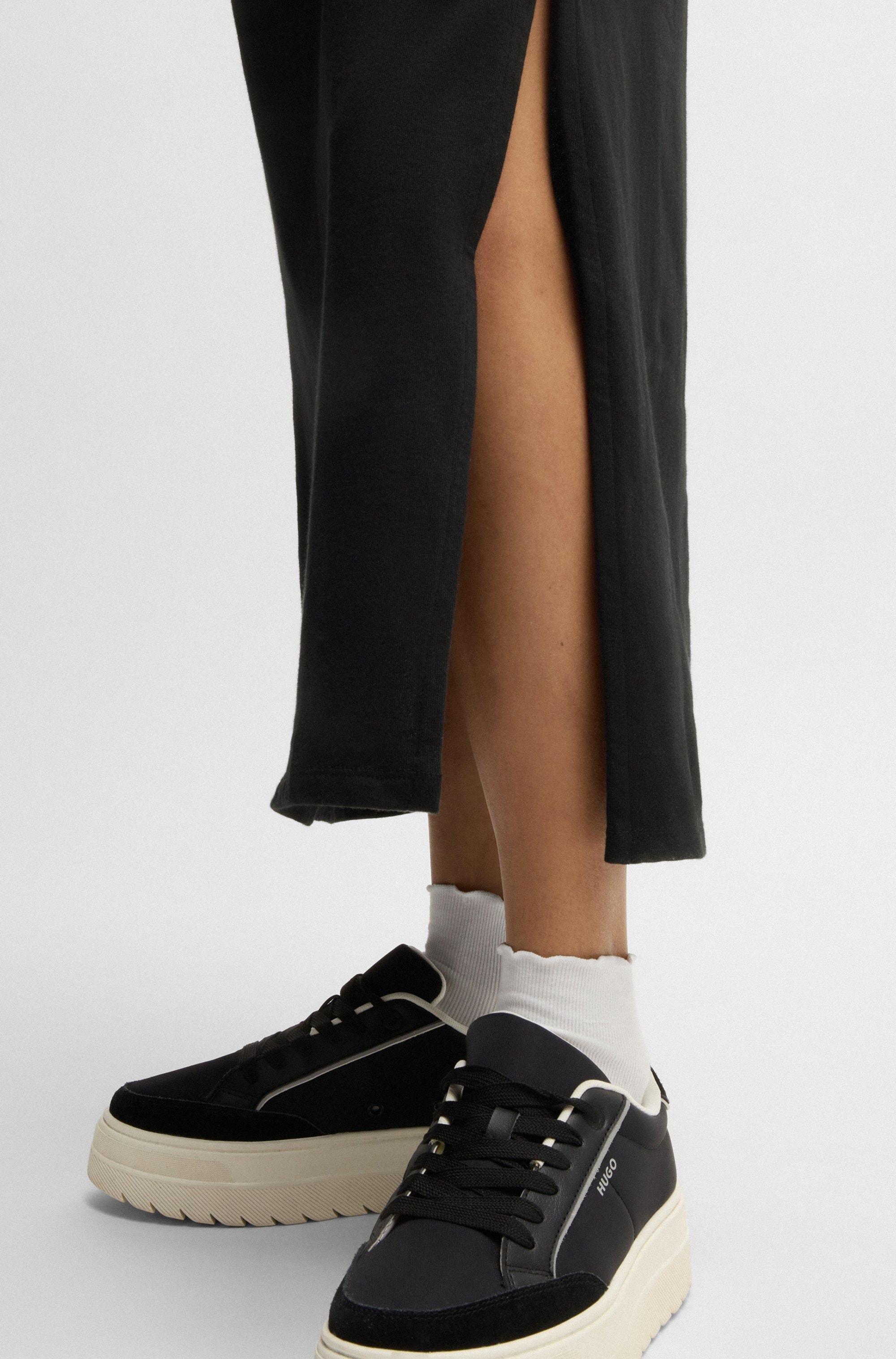 HUGO Blue Jerseykleid »Nalle«, Oversized mit Schlitz, mit Logostickerei, Jersey