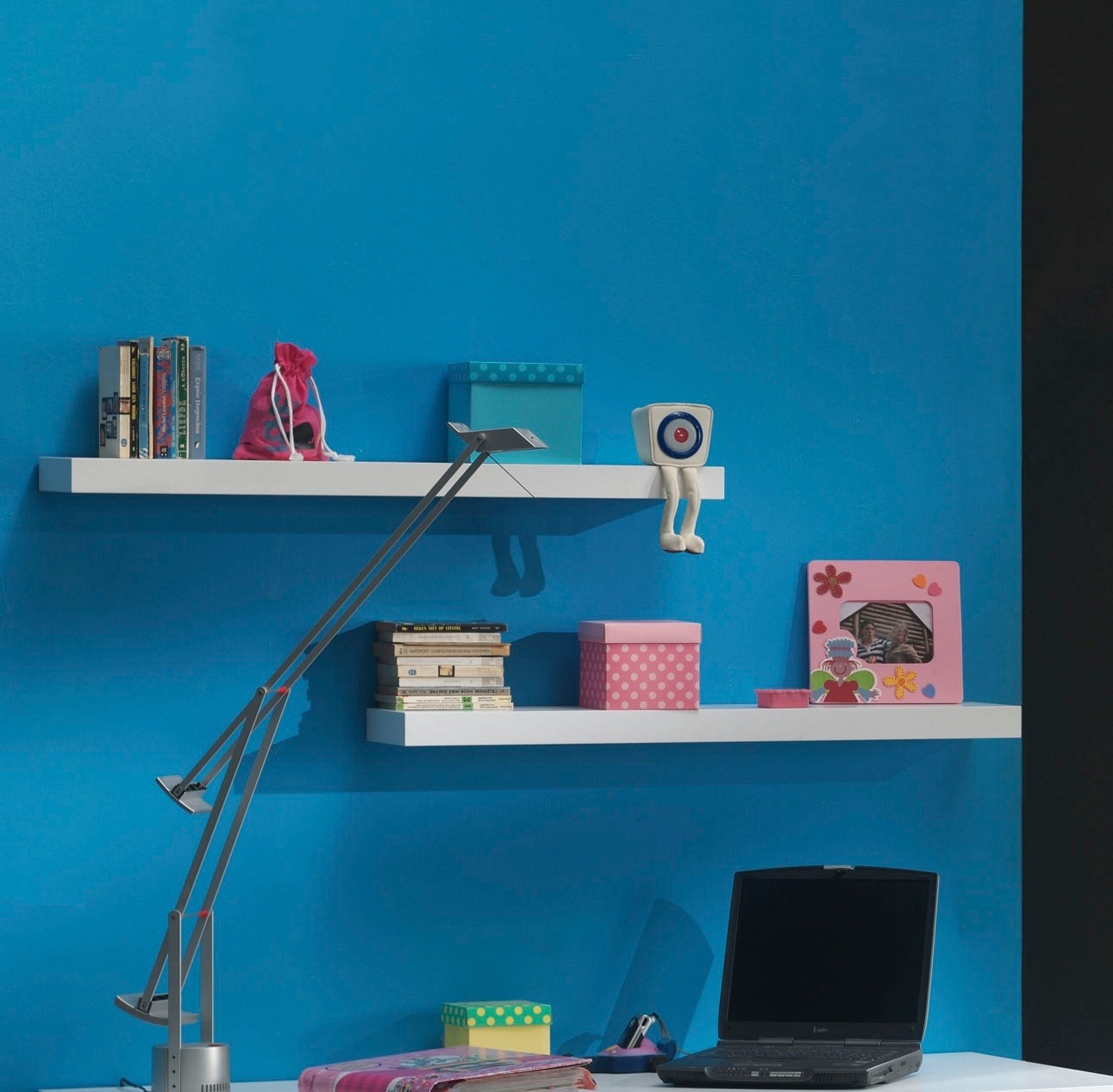 Vipack Wandboard, (Set, 2 St., Made in Europe), Wandregal-Set in moderner Optik und mit verdeckter Montage