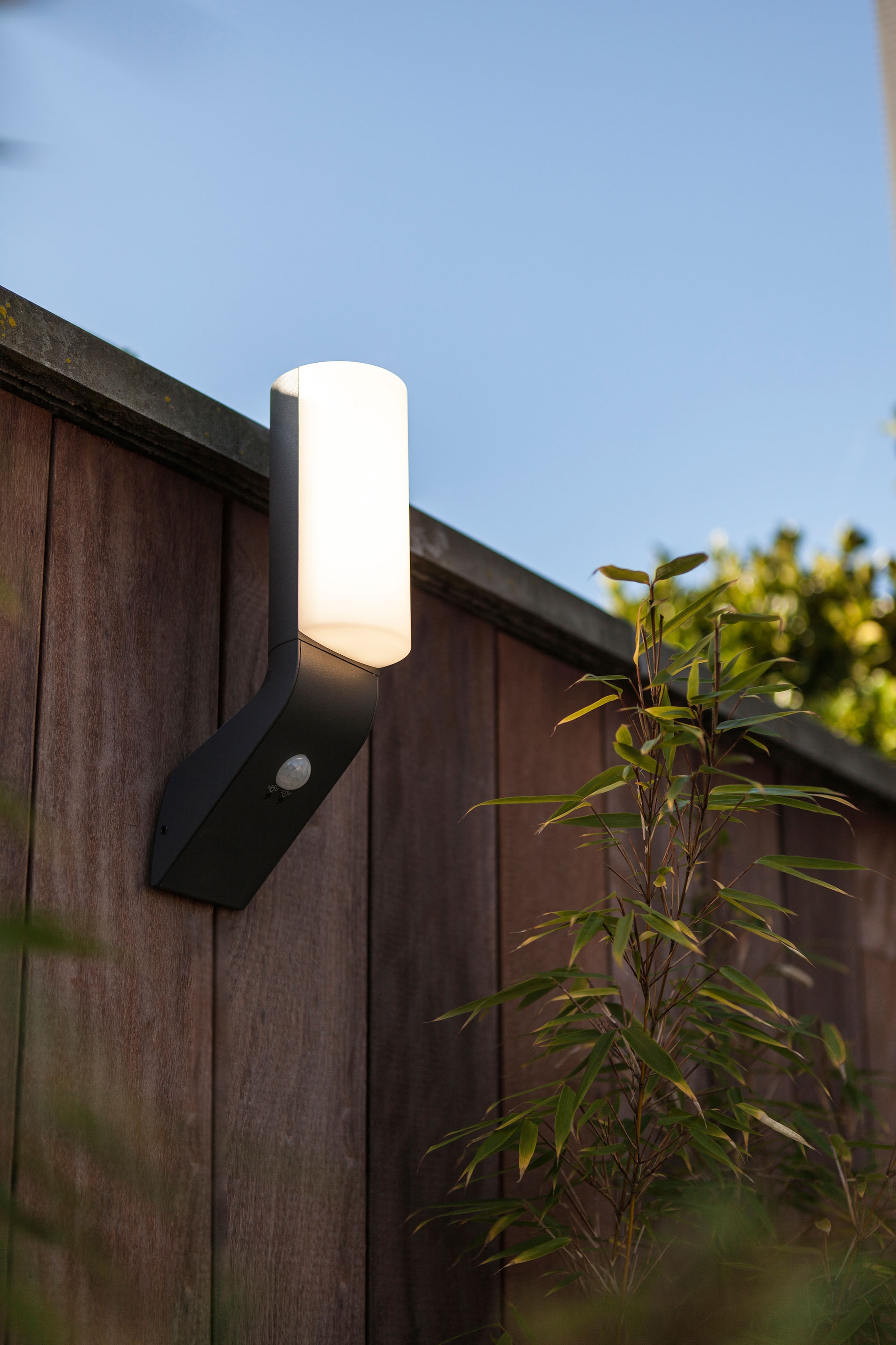 LUTEC LED Außen-Wandleuchte »BATI«, Leuchtmittel LED-Modul | LED fest integriert, Bewegungsmelder