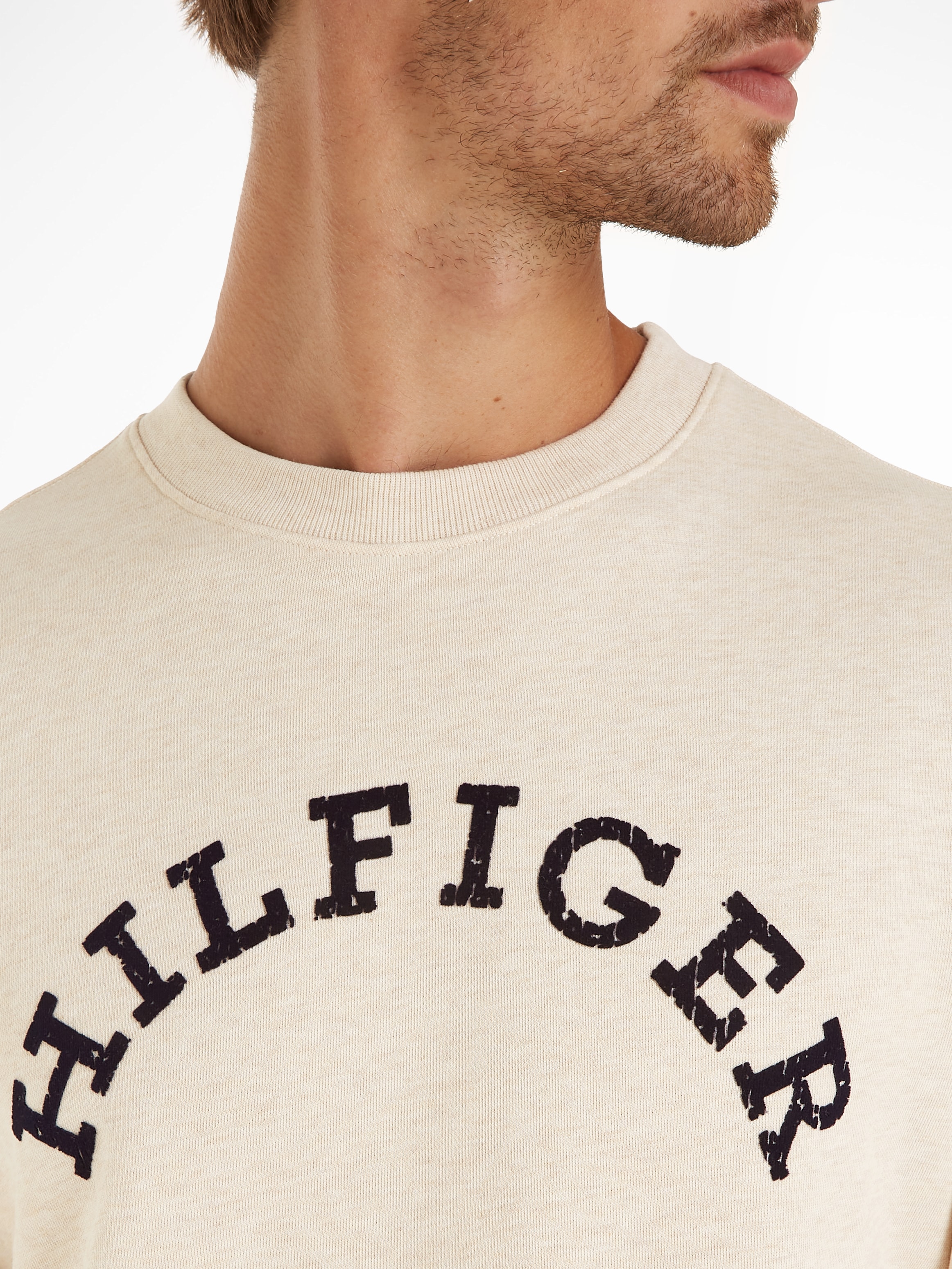 Tommy Hilfiger Sweatshirt »HILFIGER ARCHED HTR SWEATSHIRT« mit gebrochenem Print