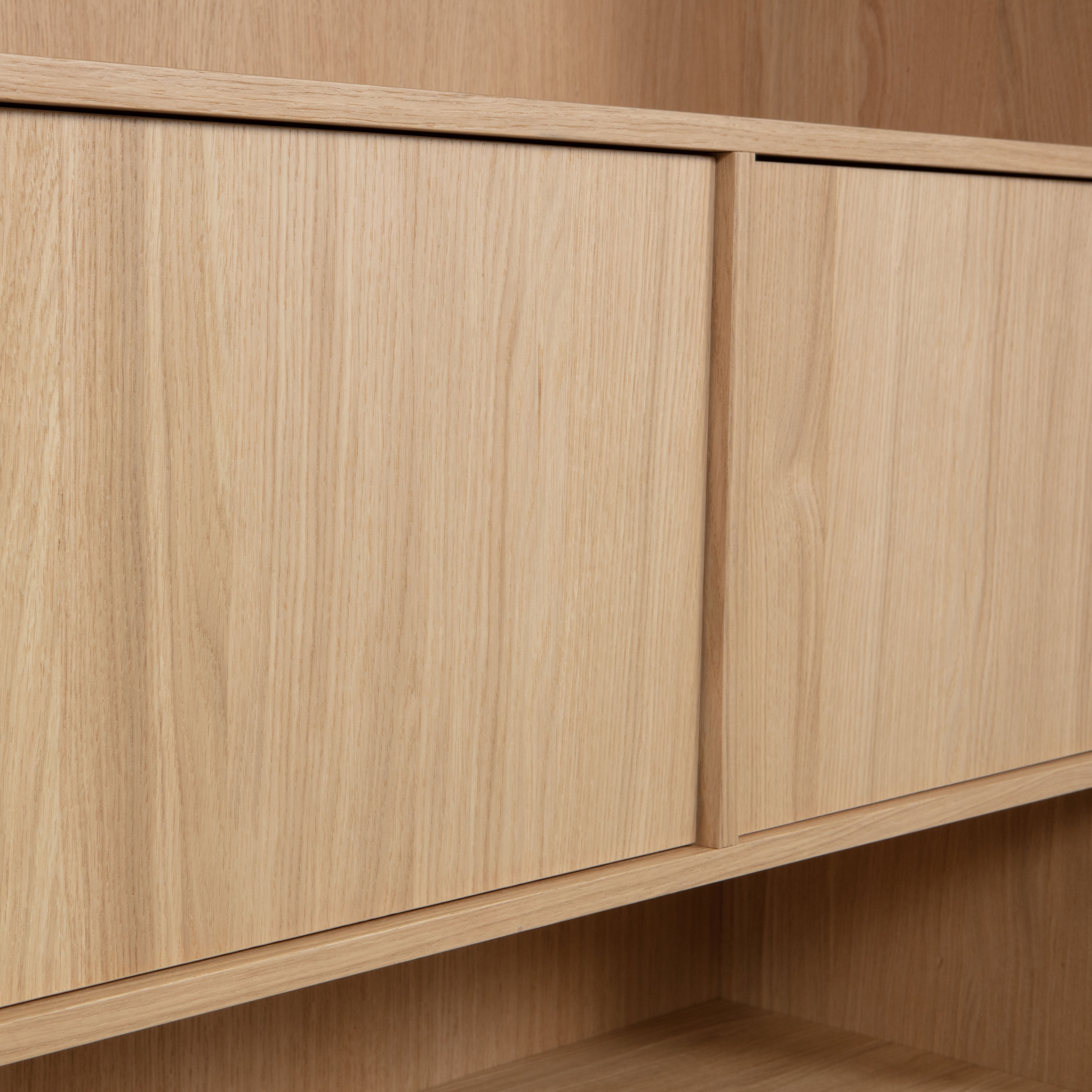 WOOOD Stauraumregal »Modulair mit FSC® Eichenfurnier und Push-to-open B110 x T40 x H199 cm« Tragkraft 15 kg pro Einlegeboden, einfach zu montieren