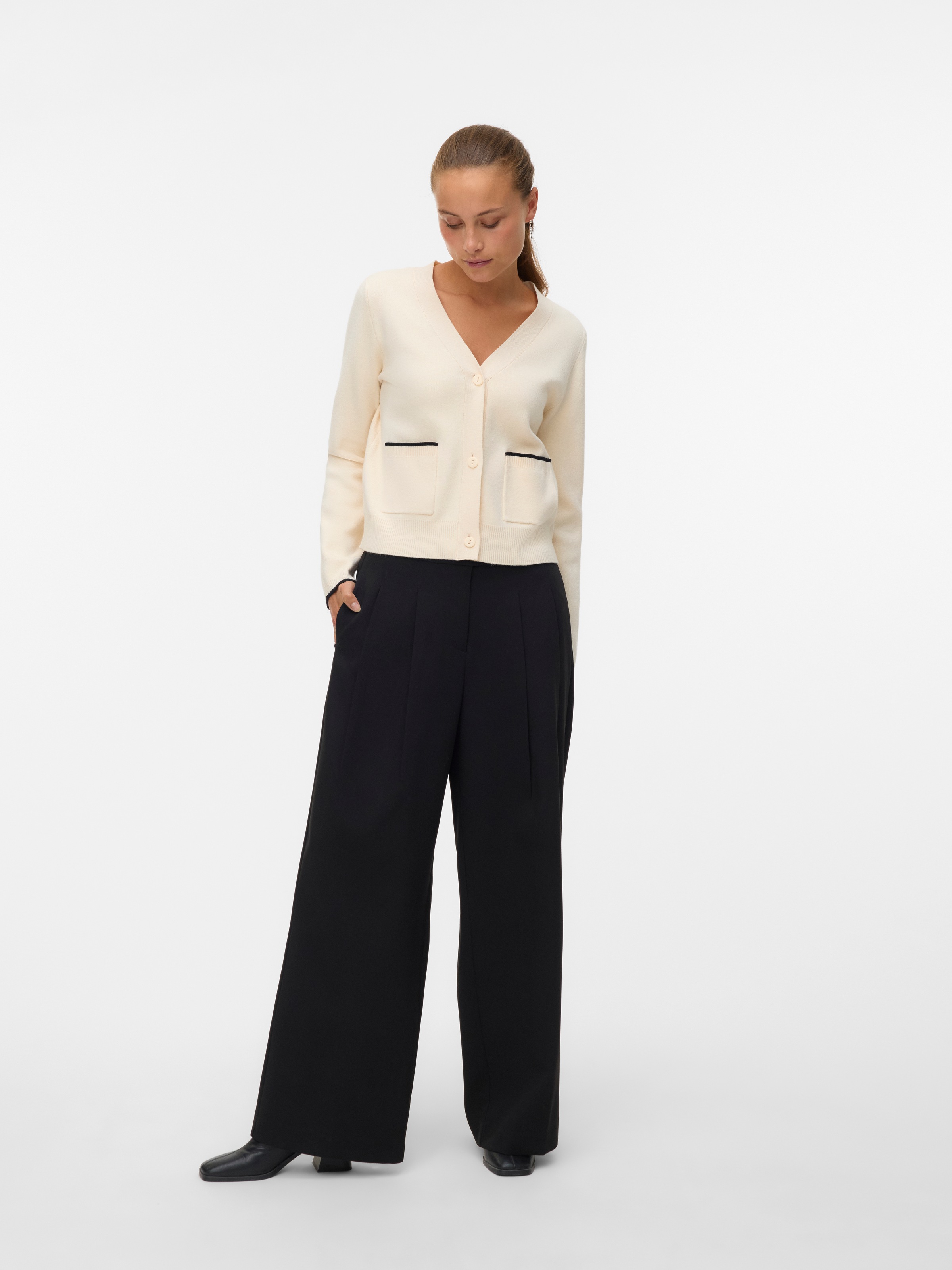 Vero Moda Strickjacke »VMGOLD LS V-NECK CONTRAST CARDIGAN«