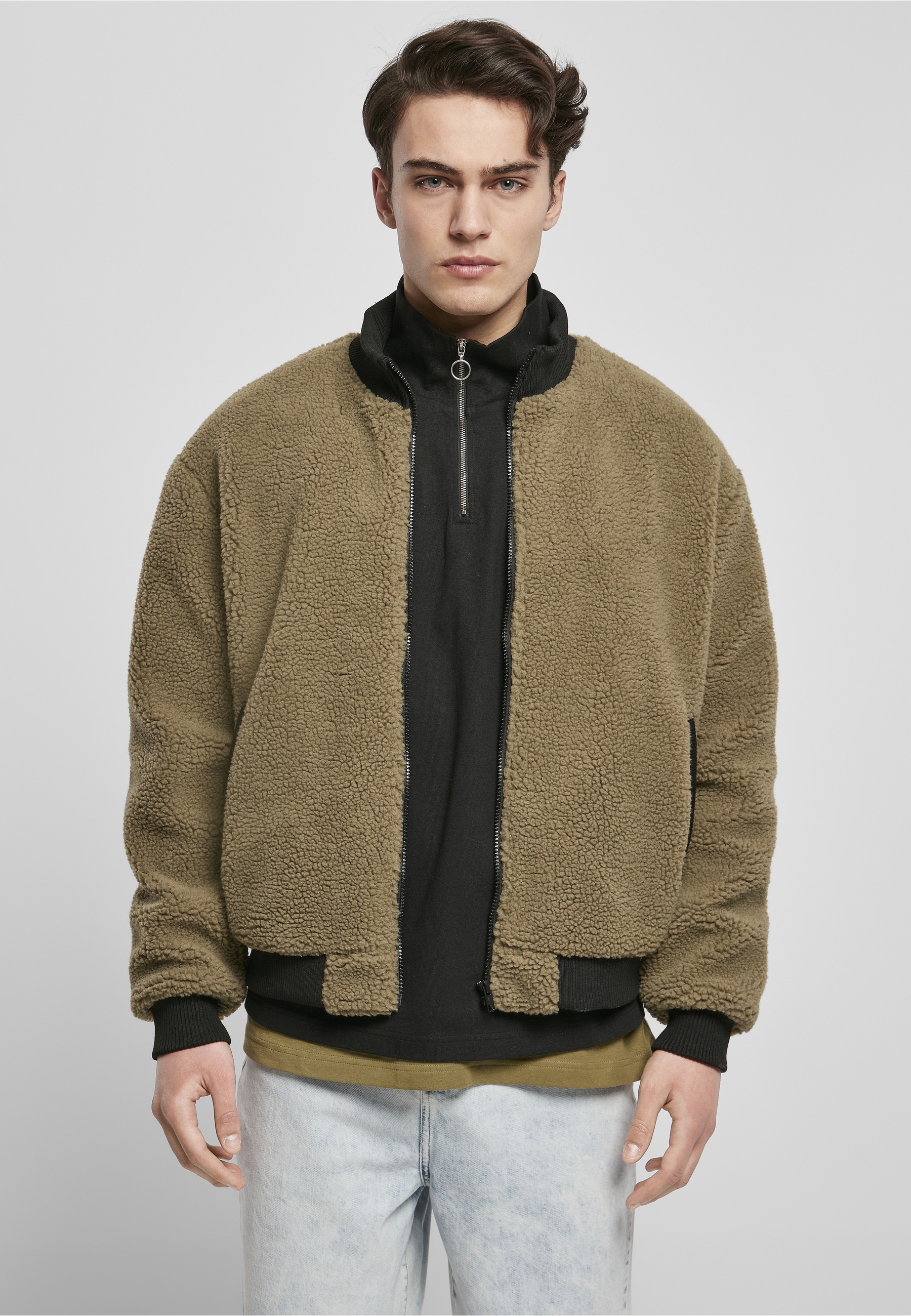 URBAN CLASSICS Winterjacke »Urban Classics Herren Boxy Sherpa Jacket« 1 Stk. tlg. ohne Kapuze
