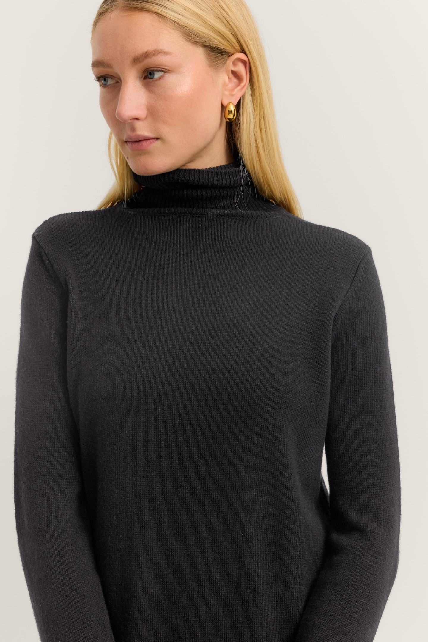 bugatti Strickkleid »elegant & warm«, aus einem weichen Kaschmir-Mix