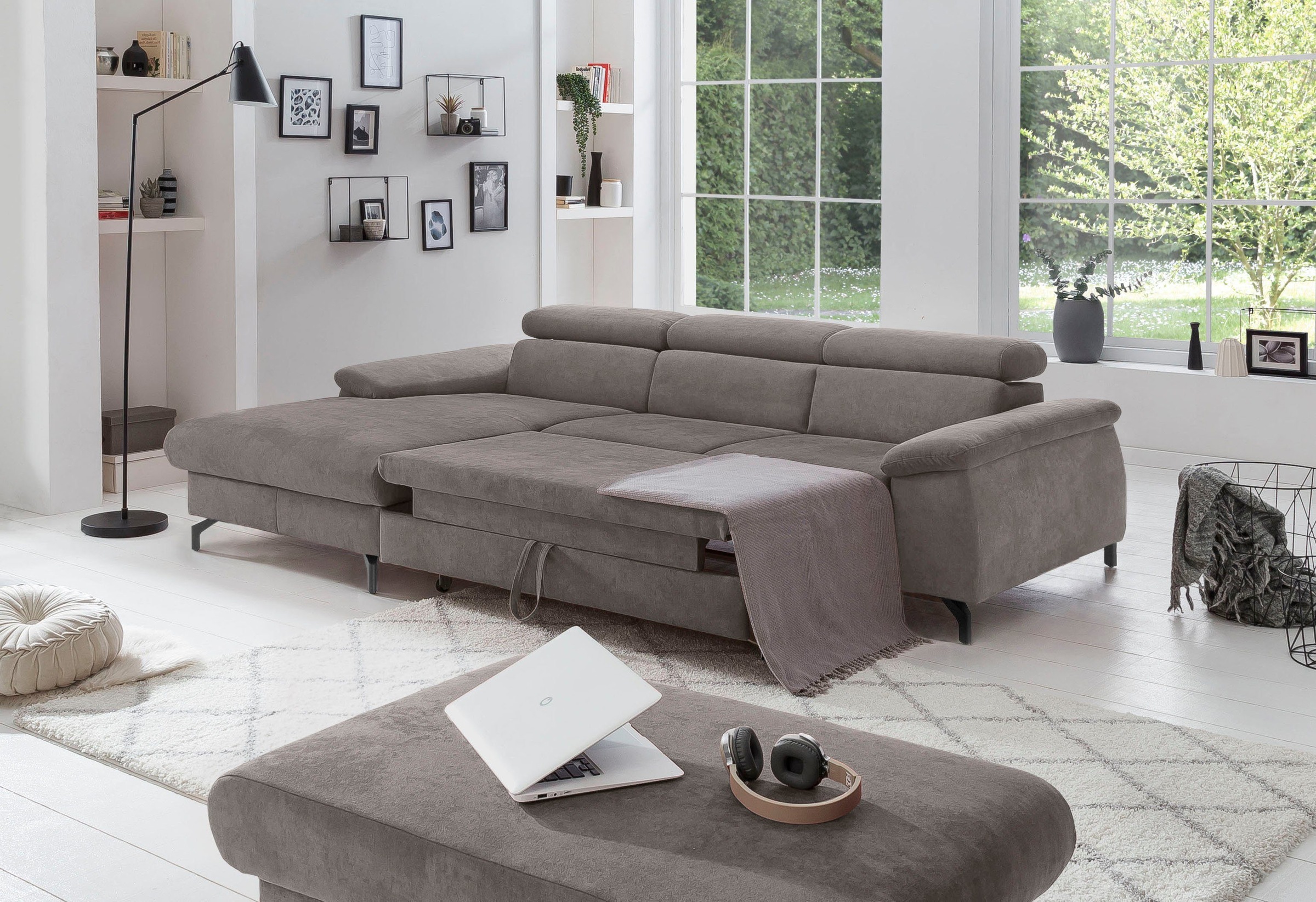 COTTA Polstergarnitur »Komaris L-Form«, (Set), Set bestehend aus: Ecksofa mit Kopfteilverstellung & Hocker
