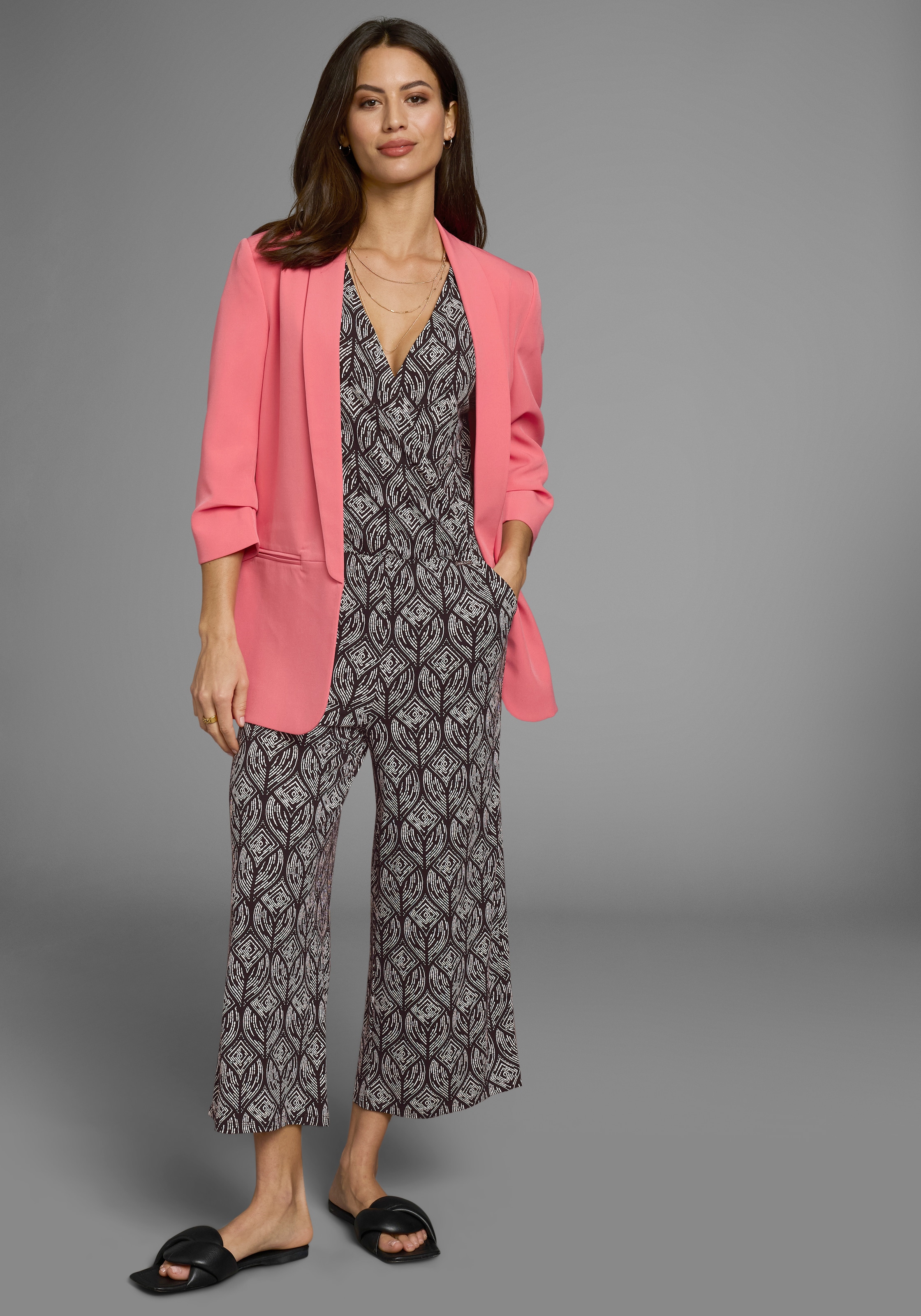 Laura Scott Jumpsuit, mit geometrischem Muster - NEUE KOLLEKTION