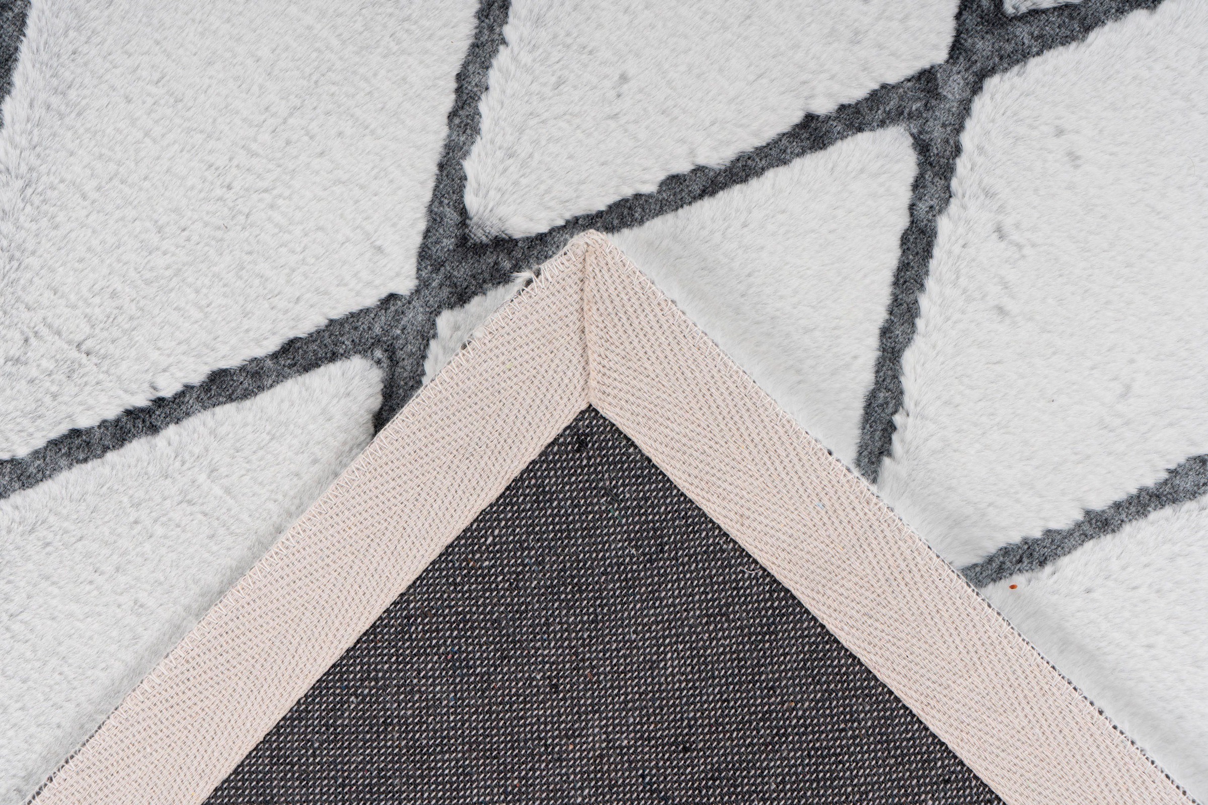 calo-deluxe Teppich »Jardan-2000«, rechteckig, 20 mm Höhe, besonders weich durch Microfaser, Rauten-Design