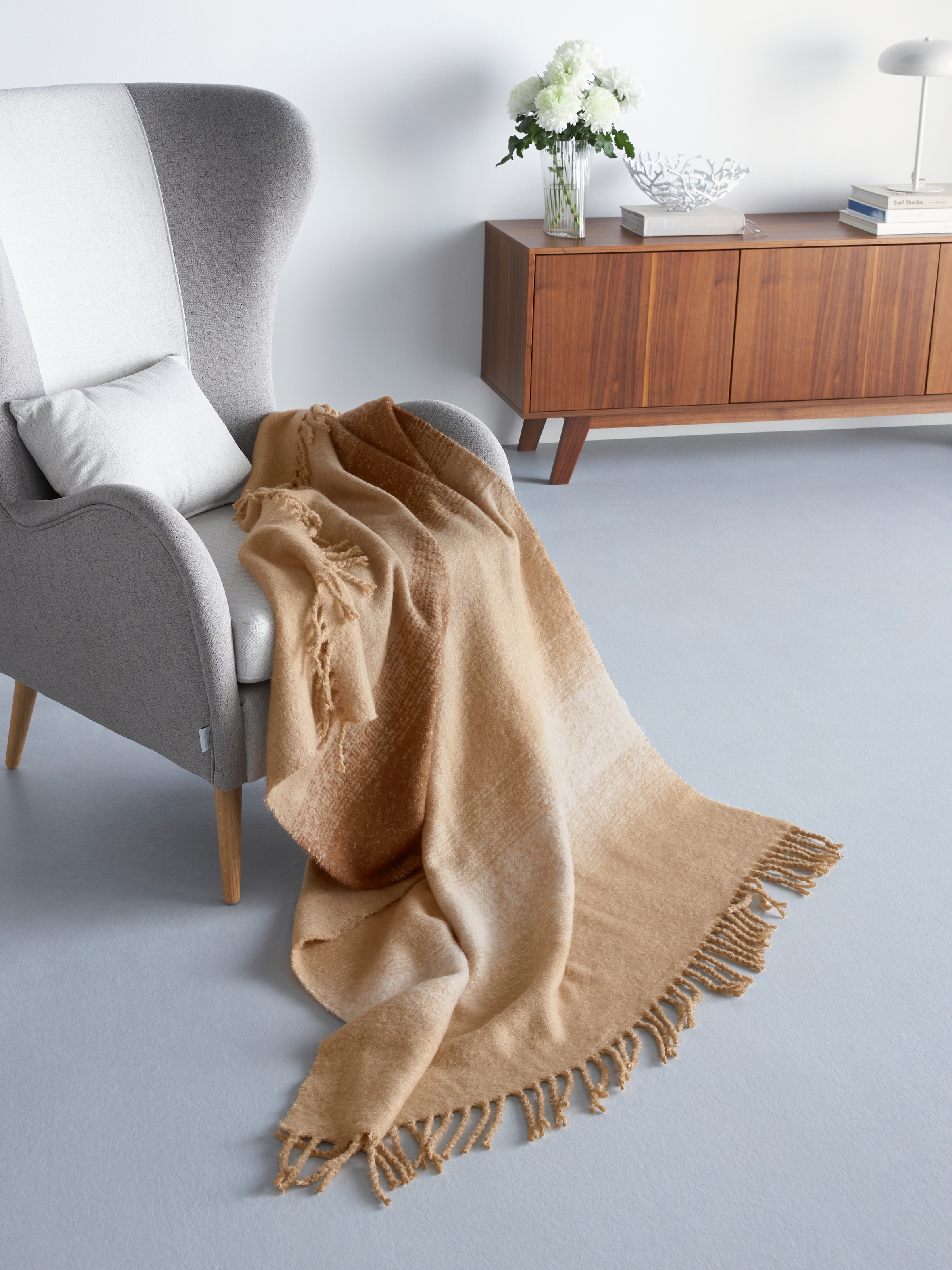Leonique Wohndecke »Bouclé garngefärbt«, mit Farbverlauf
