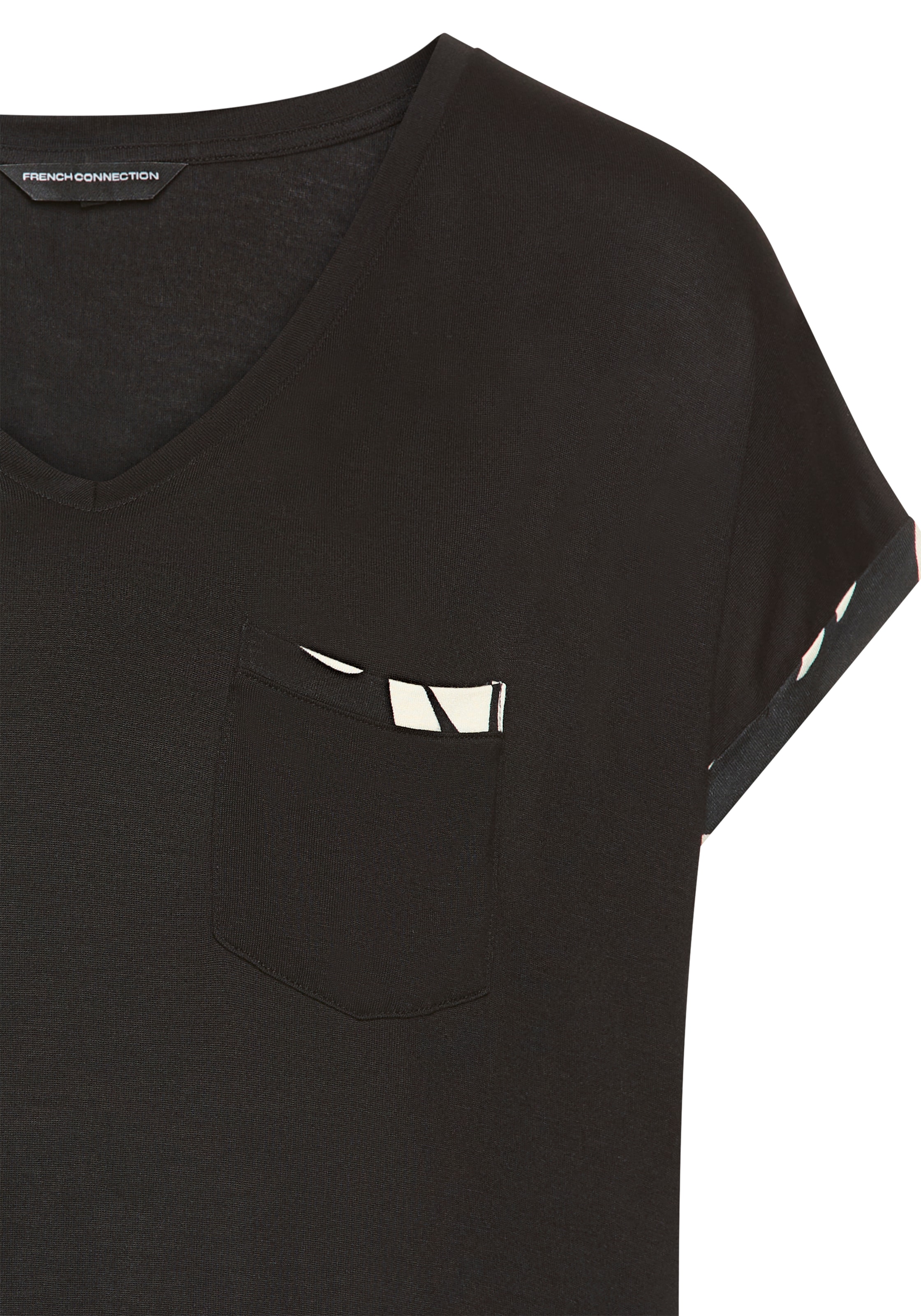 French Connection Shorty 2 im zeitlosen Schwarz-Weiß-Look