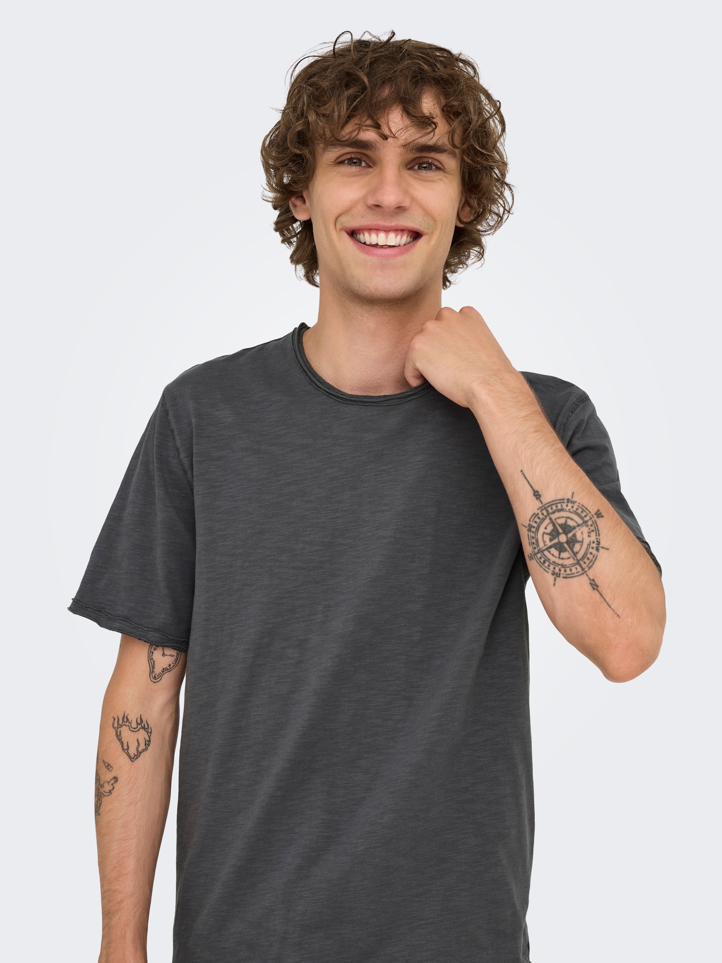 ONLY & SONS Rundhalsshirt »ONSBENNE LONGY SS TEE NF 7822 NOOS«