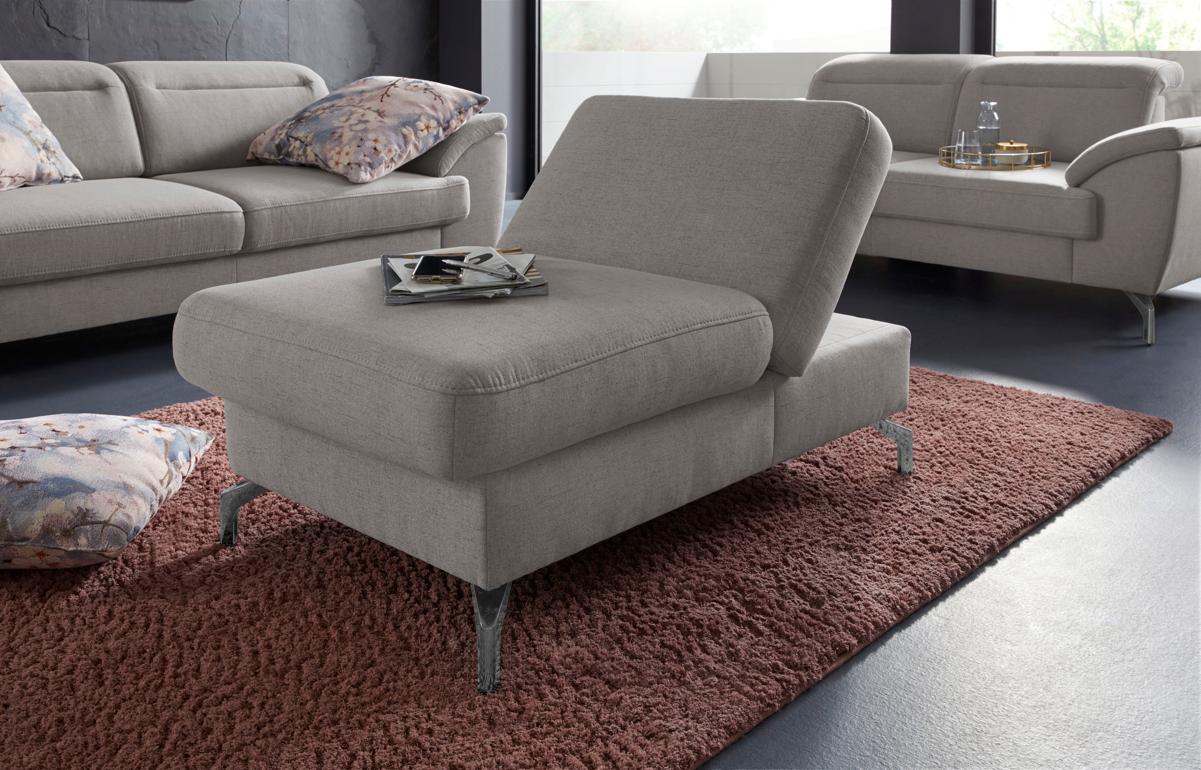 sit&more Hocker »Percy«, Fußhöhe 15cm, mit Klappfunktion, wahlweise in 2 Fußfarben