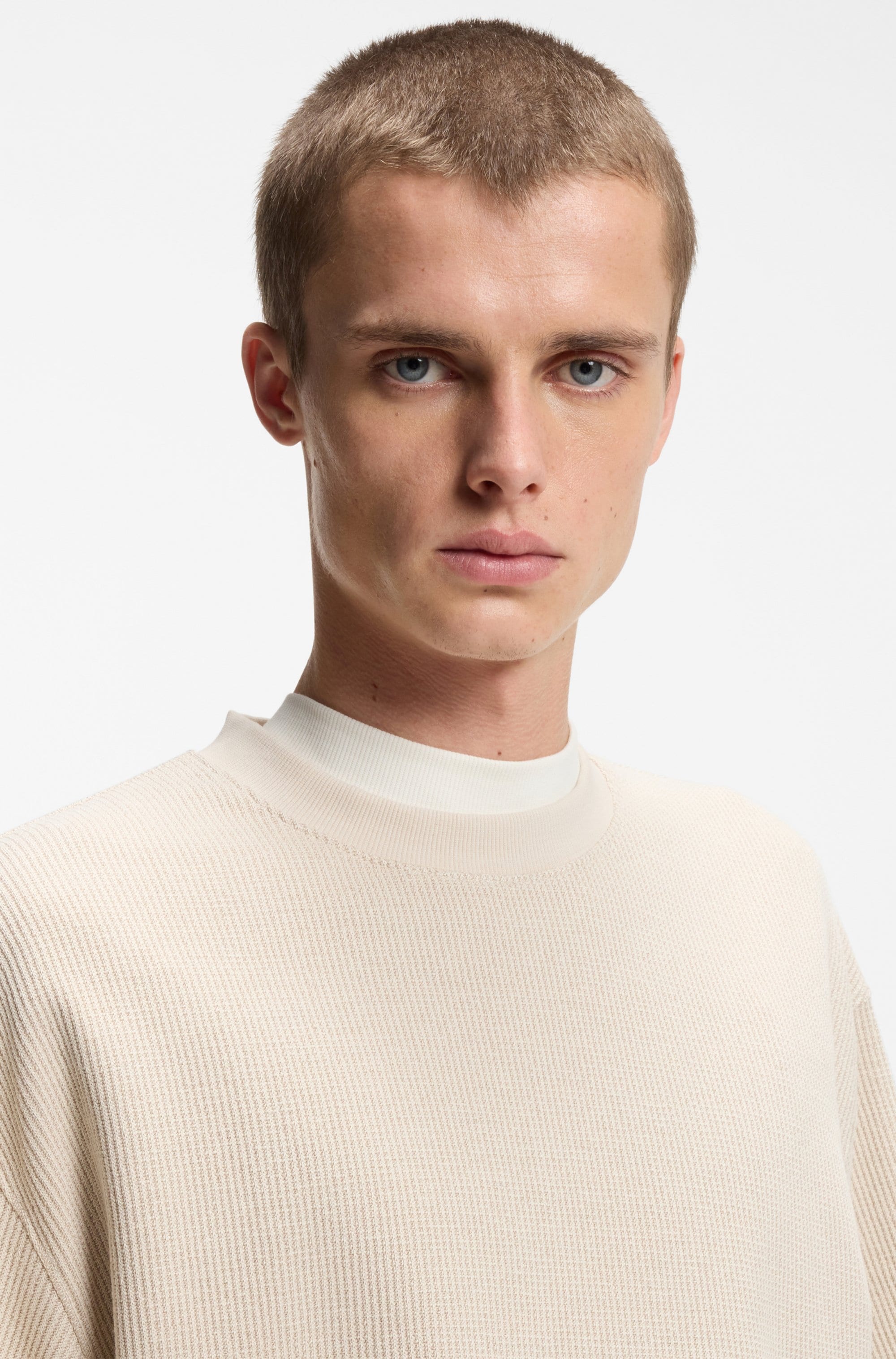 HUGO T-Shirt »Nuwaffle« Rundhalsausschnitt, Regular Fit, dezentes Waffelmuster