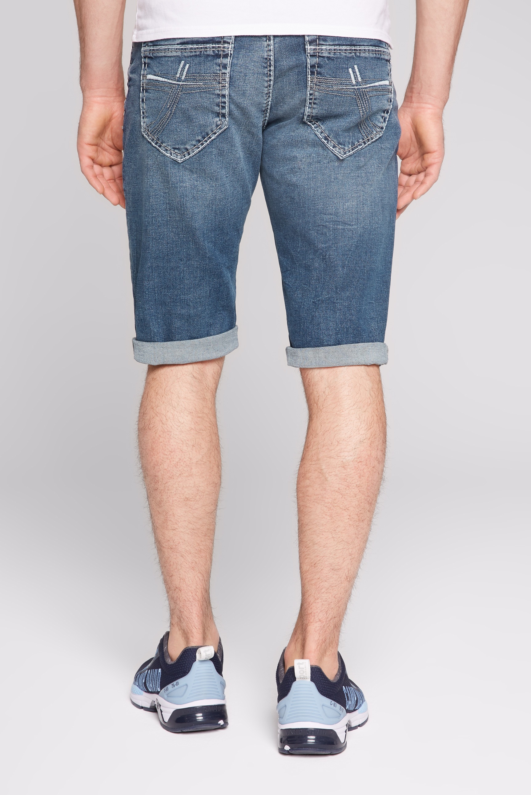 5. Bild von CAMP DAVID Jeansshorts, mit Wrinkle-Effekten