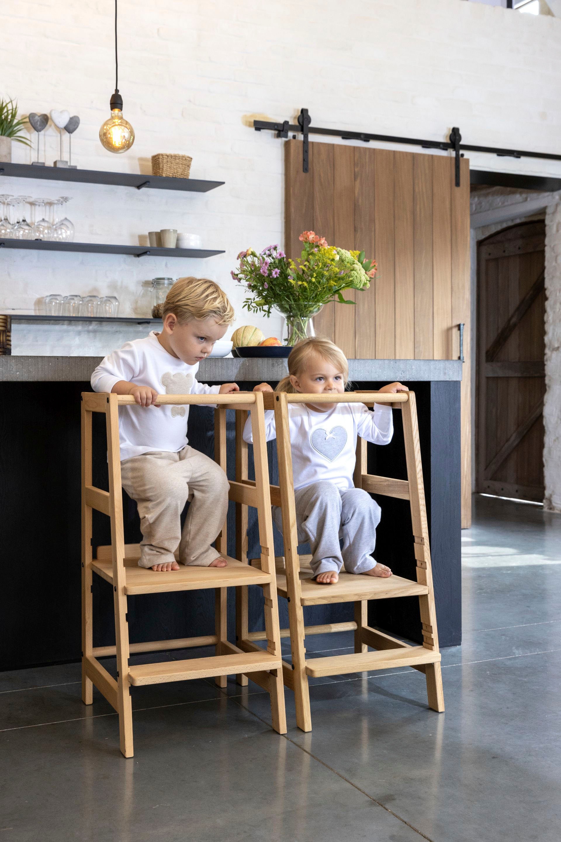 Vipack Kinderstuhl »Lernturm aus Massivholz, stabil und standfest gebaut« ( günstig online kaufen