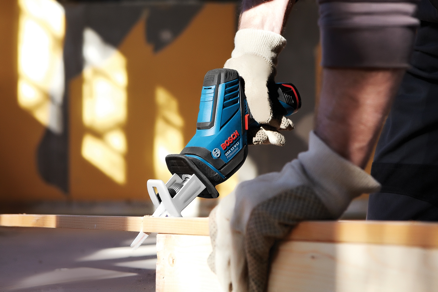 Bosch Professional Akku-Säbelsäge »GSA 18V-LI«, mit L-BOXX 238 mit Säbelsägeblatt, ohne Akku und Ladegerät