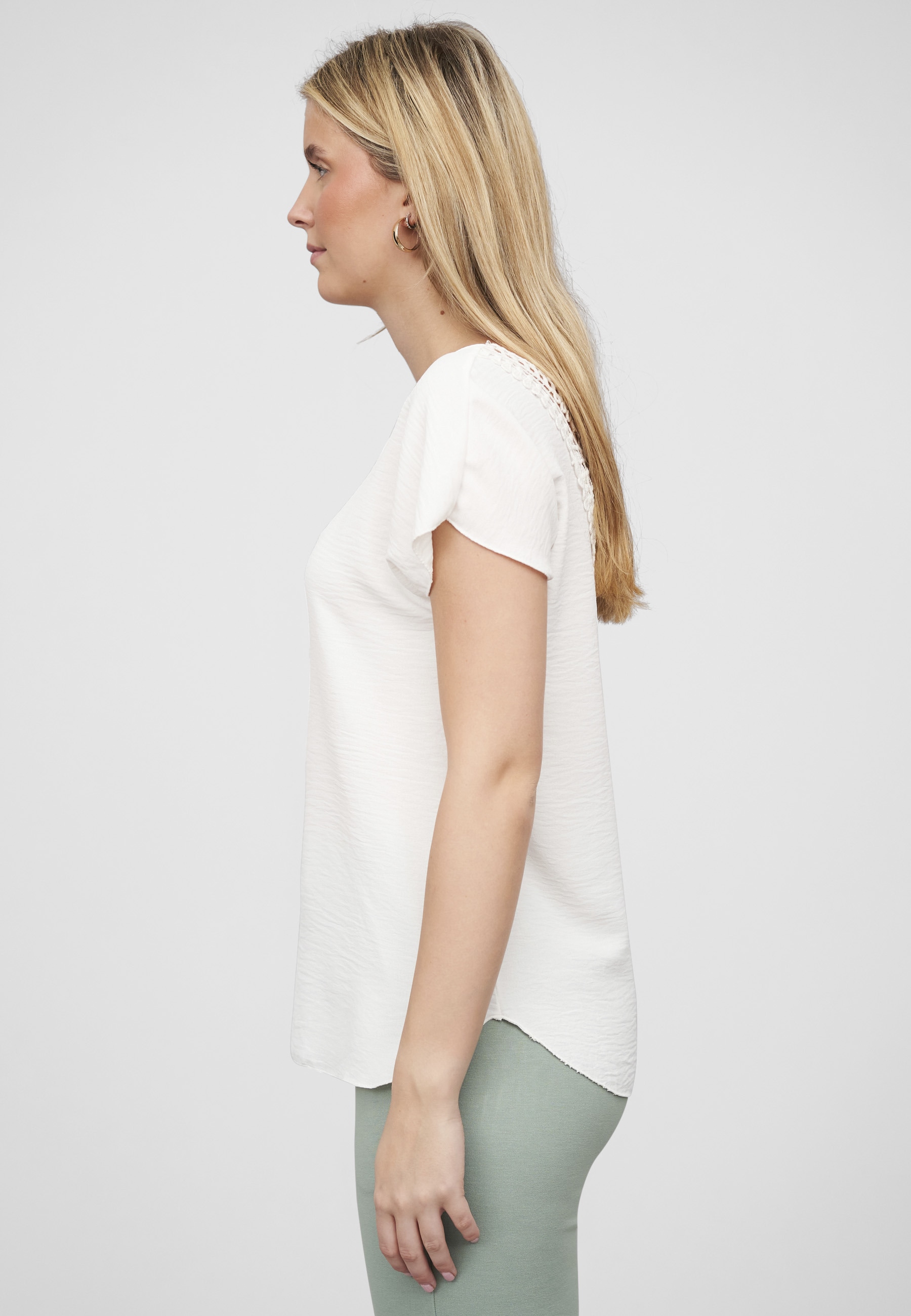 CLOUD 5IVE T-Shirt »CLOUD 5IVE Cloud5ive Damen Musselin Top mit Spitzenbesatz hinten« 1 Stk.