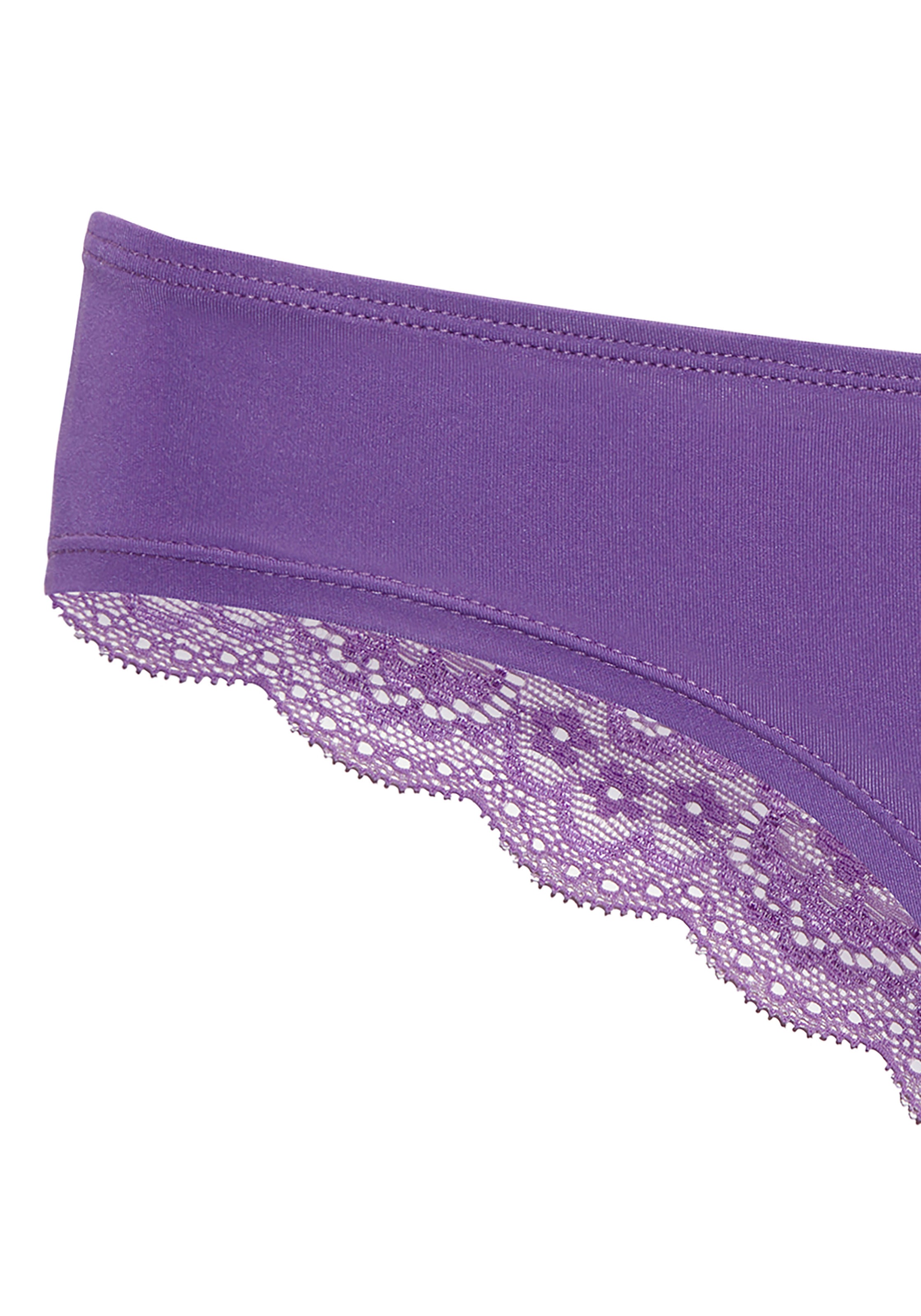 LASCANA Brasilslip, mit schöner Spitze hinten