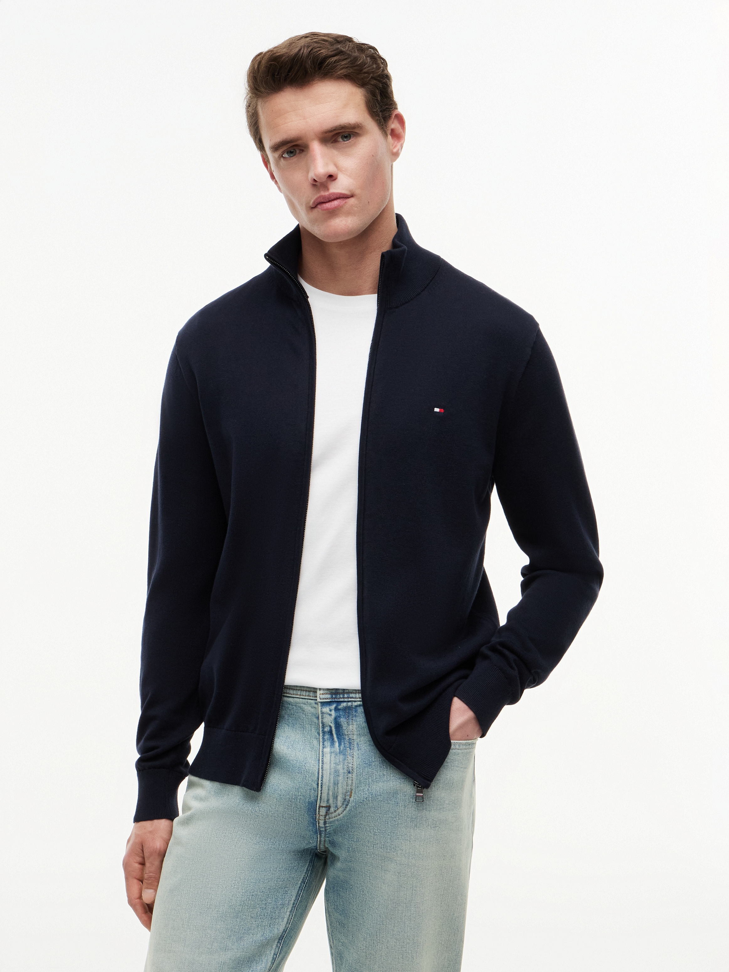 Tommy Hilfiger Strickjacke »ESSENTIAL COTTON ZIP THRU« mit Logostickerei