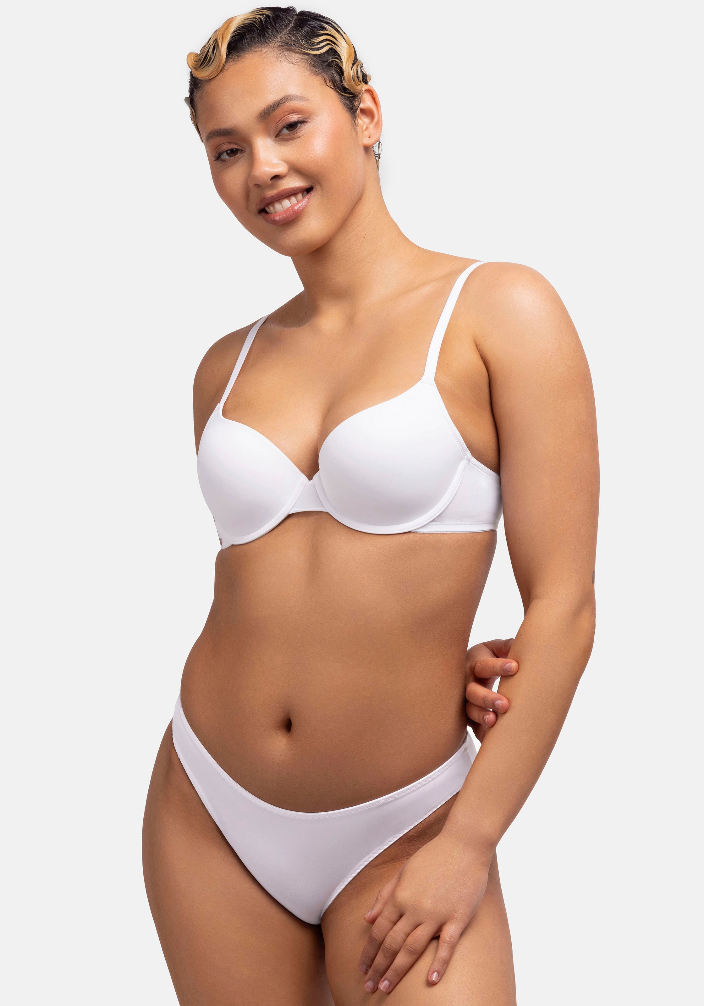 Dorina Bügel-BH »Michelle« leicht gepolstert, weicher Stoff