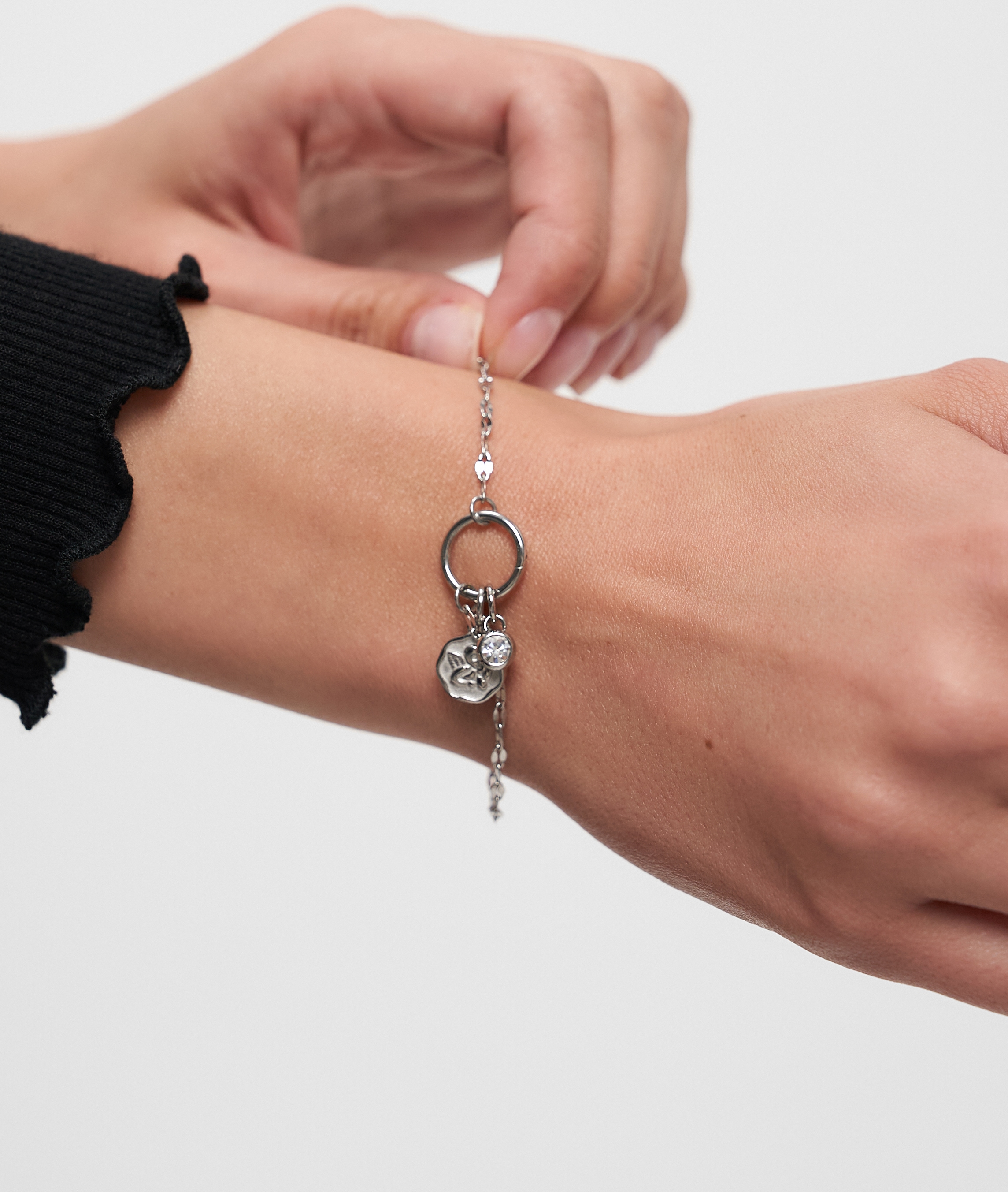 Tamaris Charm-Armband »Schmuck Geschenk Edelstahl Charm Armkette Lip Chain«