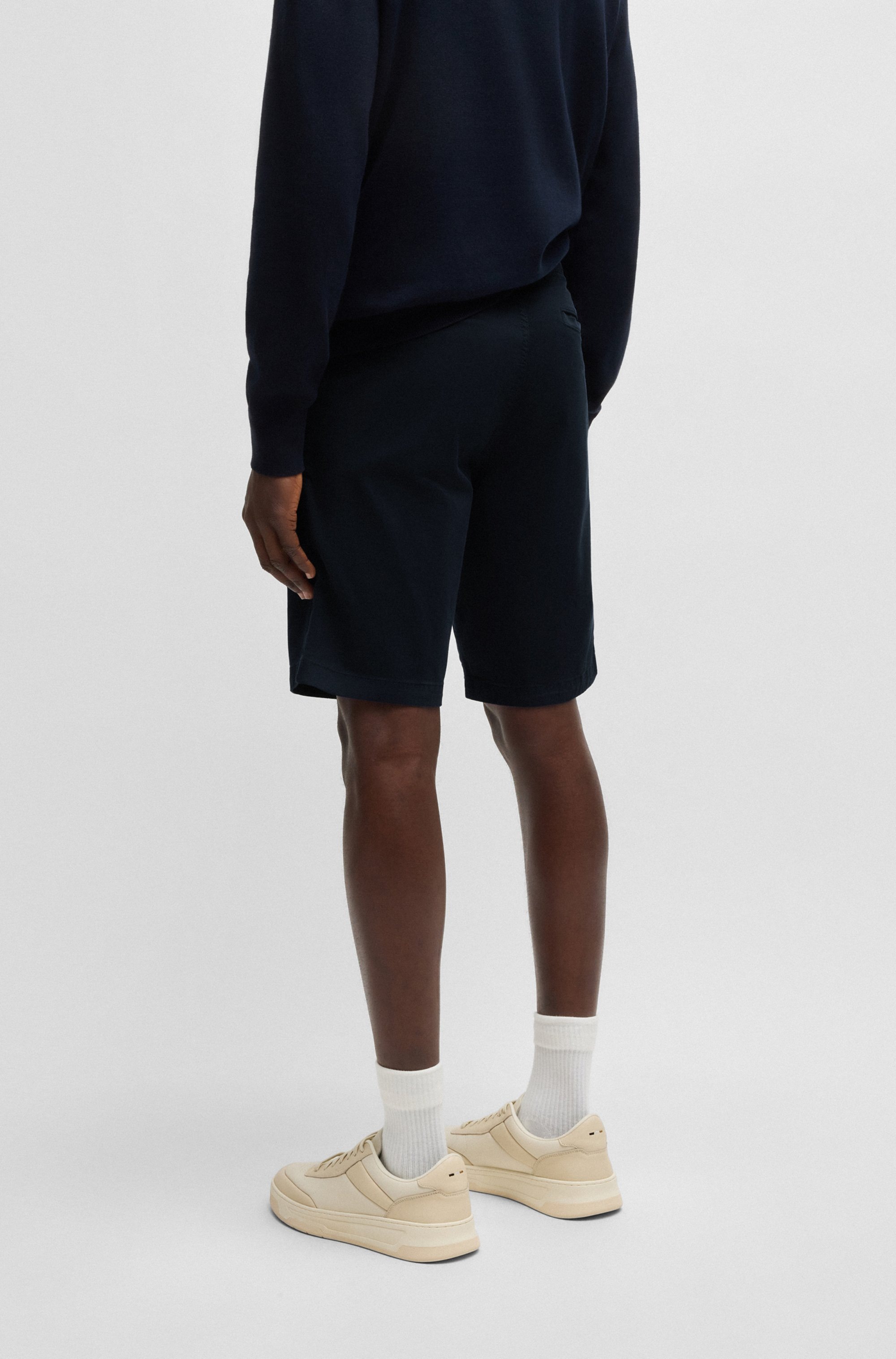 BOSS ORANGE Chinoshorts »slim Shorts«, in moderner Passform