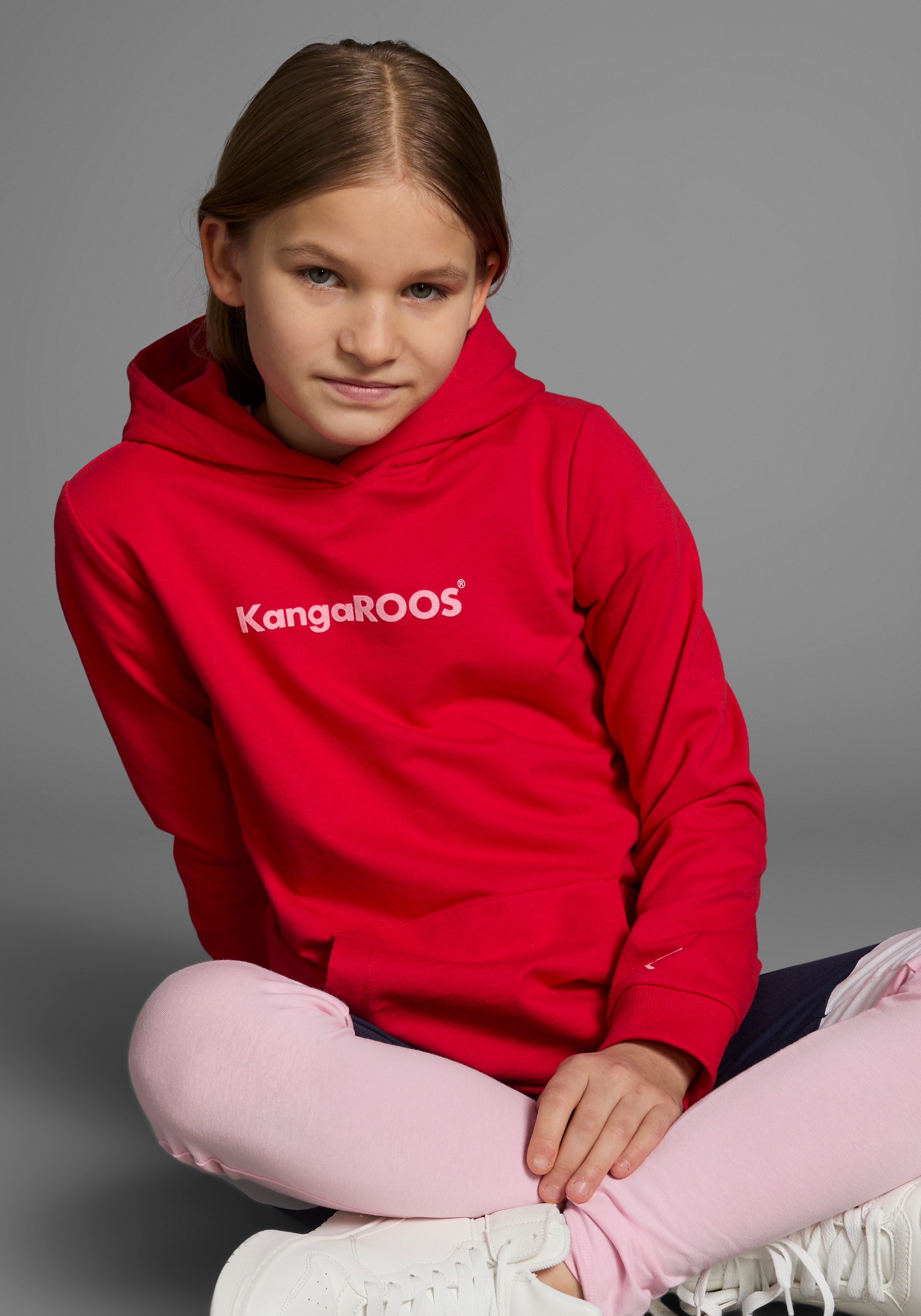 KangaROOS Kapuzensweatshirt »Hoodie mit Logoprint«, Langarm,  bedruckt,  aus Sweatware mit Baumwolle,  mit Kängurutasche

