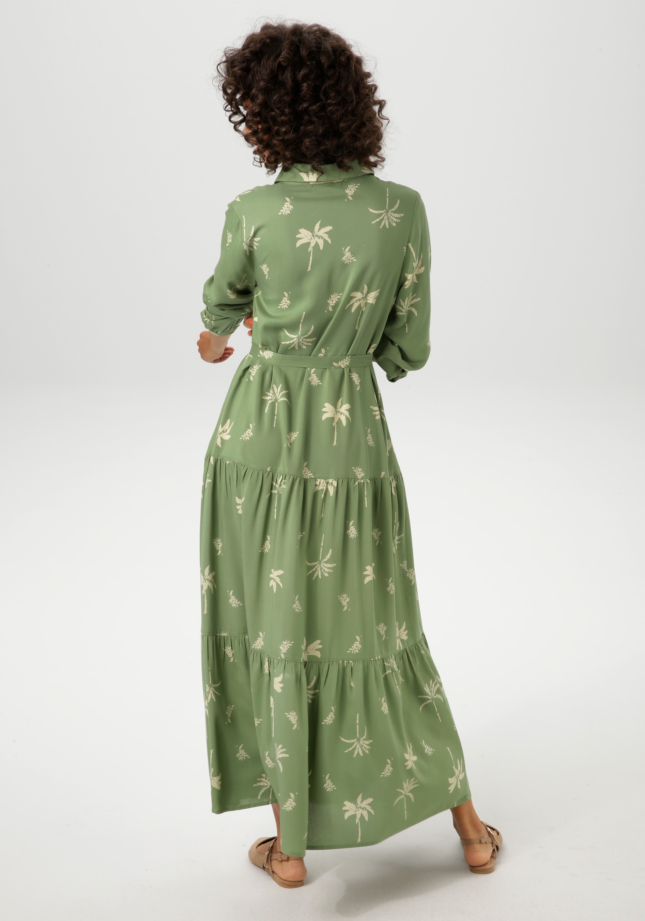 Aniston CASUAL Maxikleid, (mit abnehmbarem Bindeband), mit Palmen bedruckt - jedes Teil ein Unikat