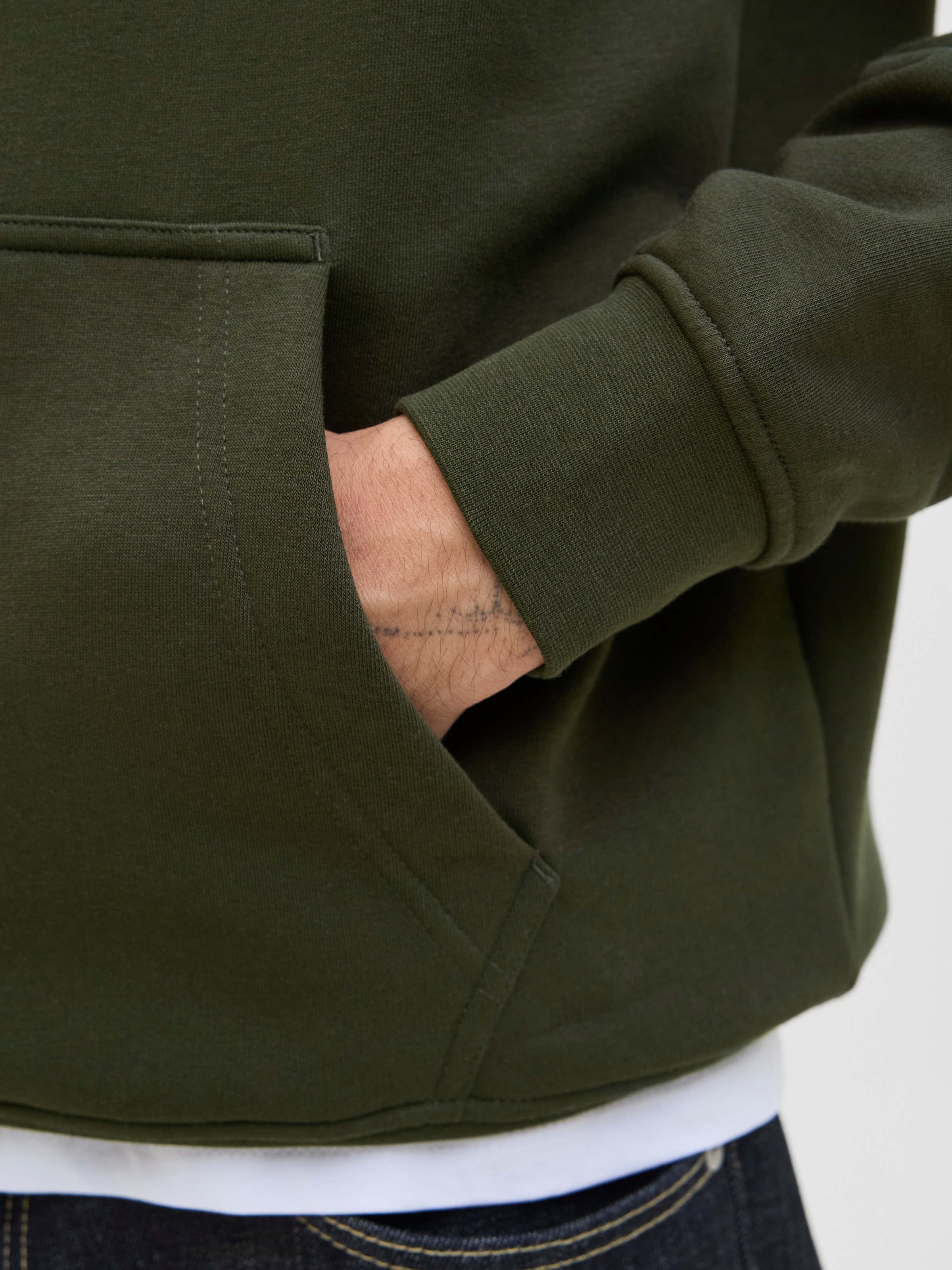 Jack & Jones Kapuzensweatshirt »JJESOHO SWEAT HOOD NOOS«, mit stylischem Print