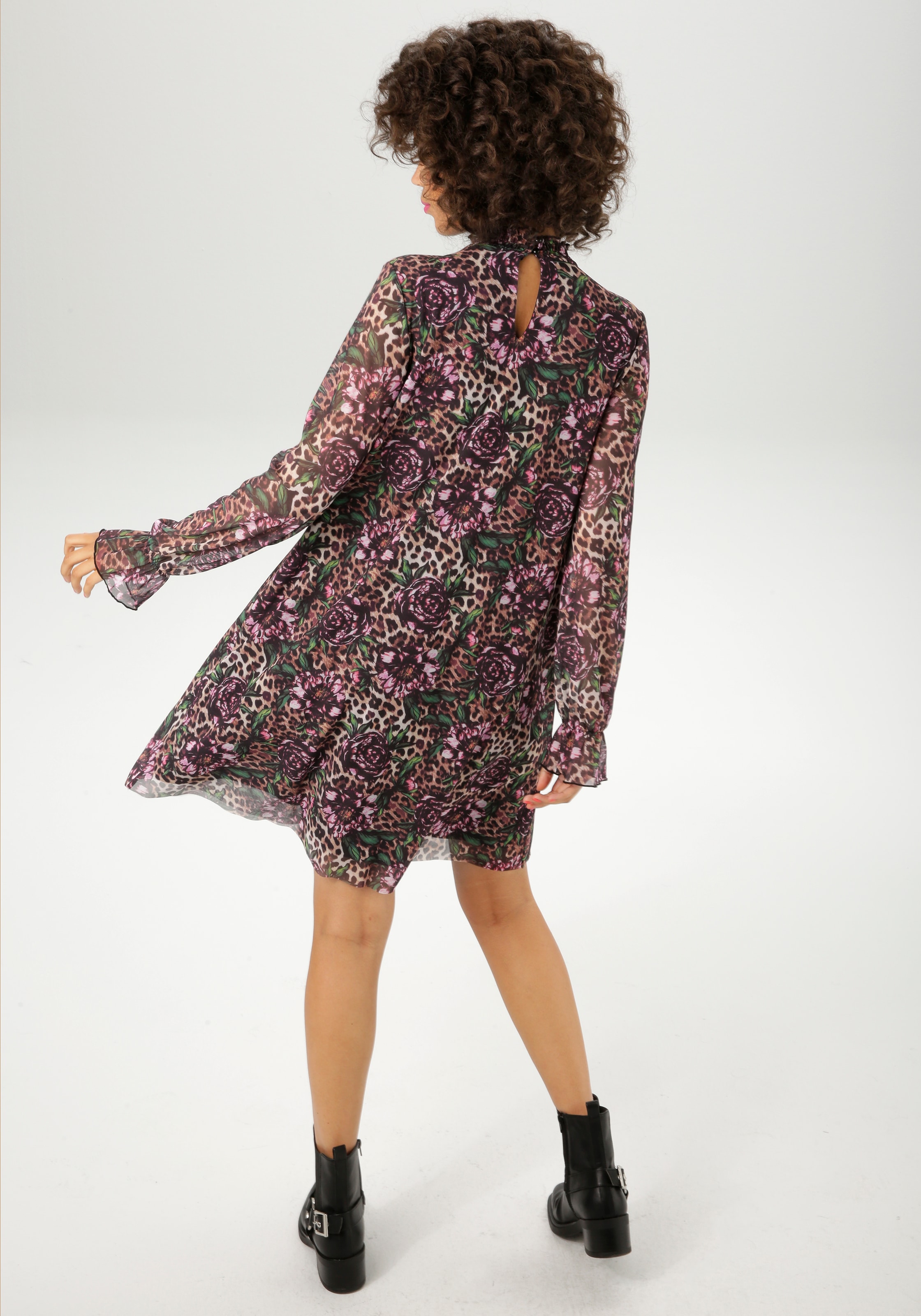 Aniston CASUAL Blusenkleid, mit fantasievollem Leo- und Blumenmuster bedruckt - NEUE KOLLEKTION