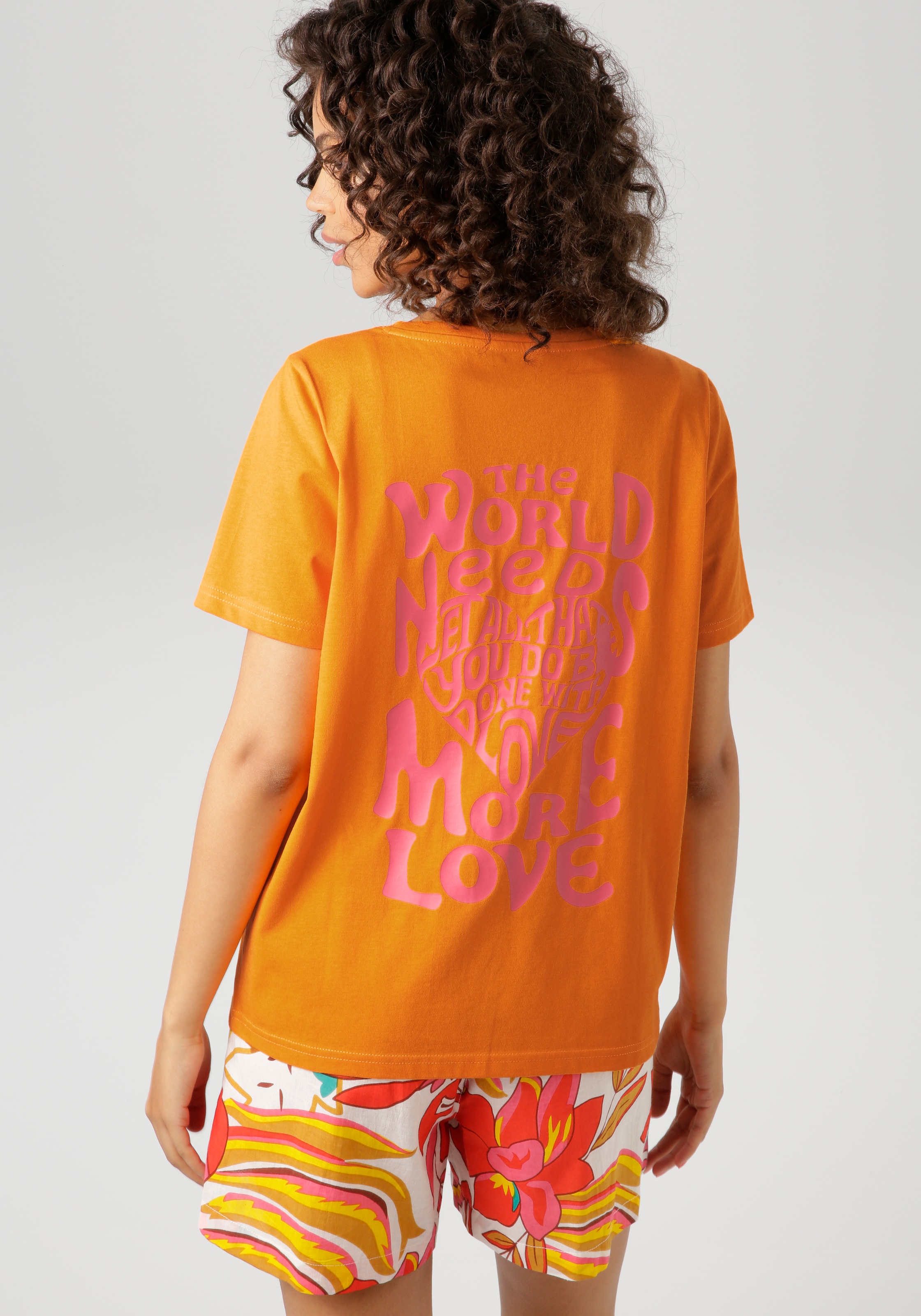 Aniston CASUAL T-Shirt, mit großem Statement-Schriftzug im Rücken