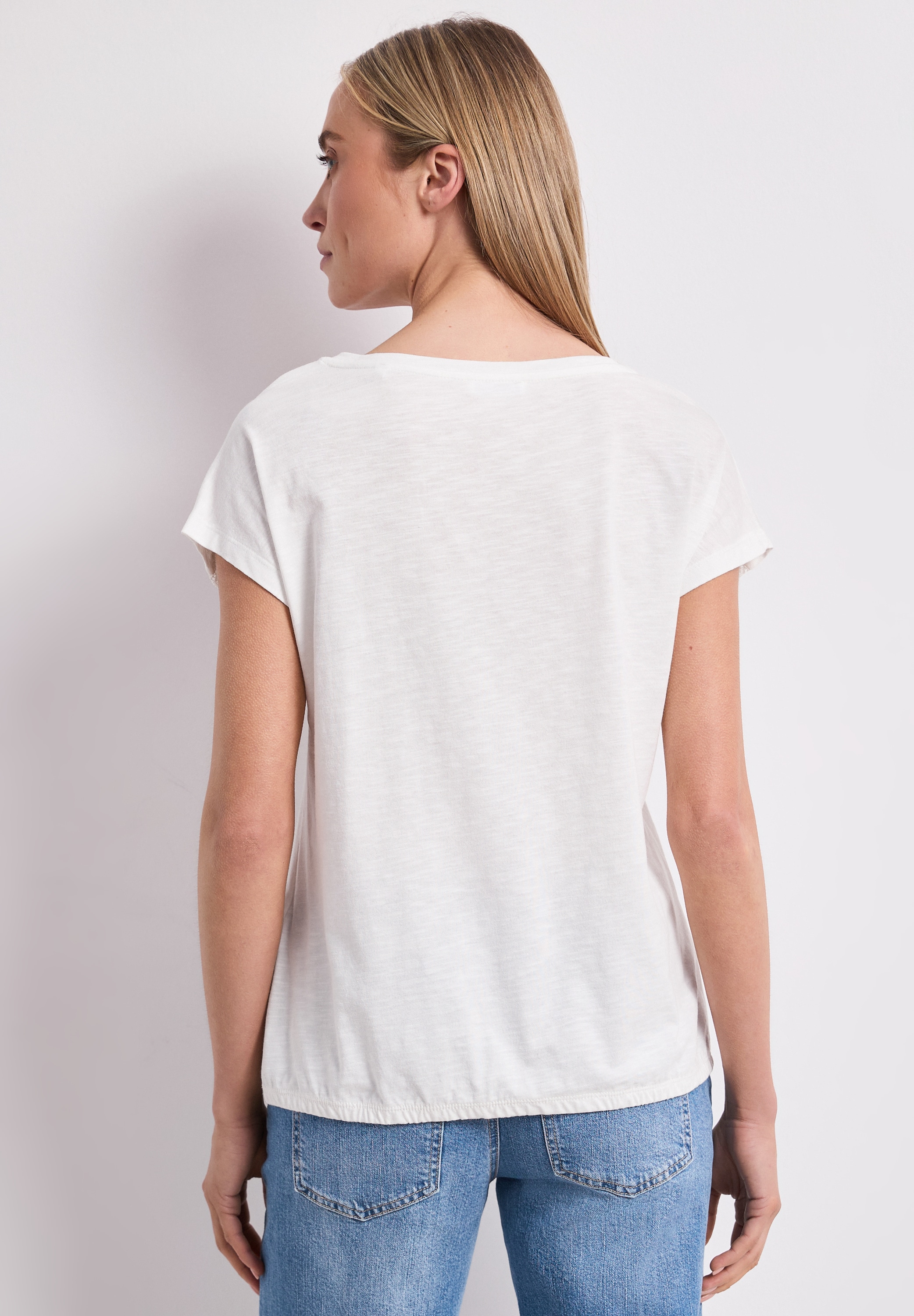 STREET ONE Kurzarmshirt Sommershirt mit V-Neck und Crochet-Details