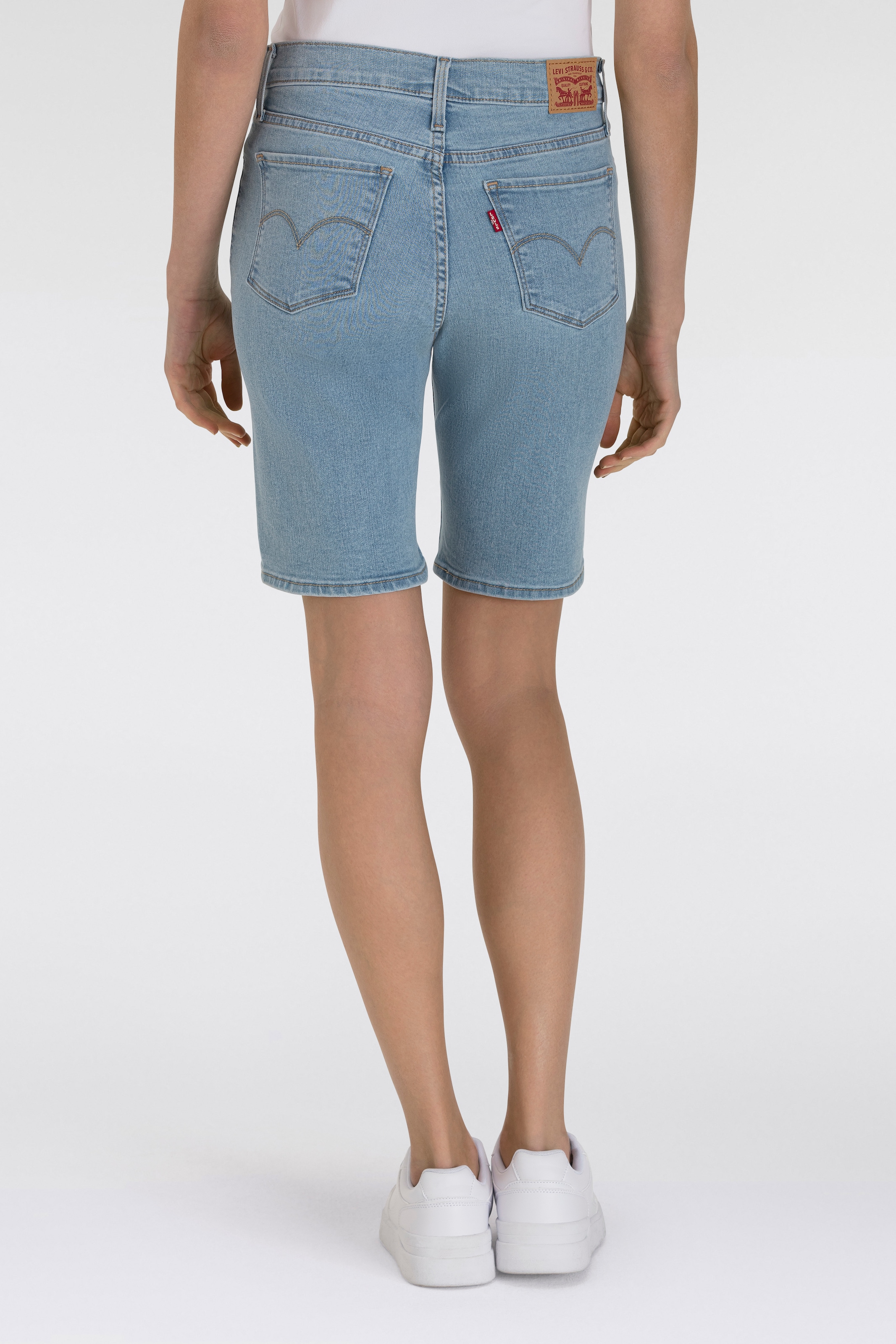 Levi's® Shorts »SHAPING BERMUDA«  Sommerhose im Five-Pocket Style