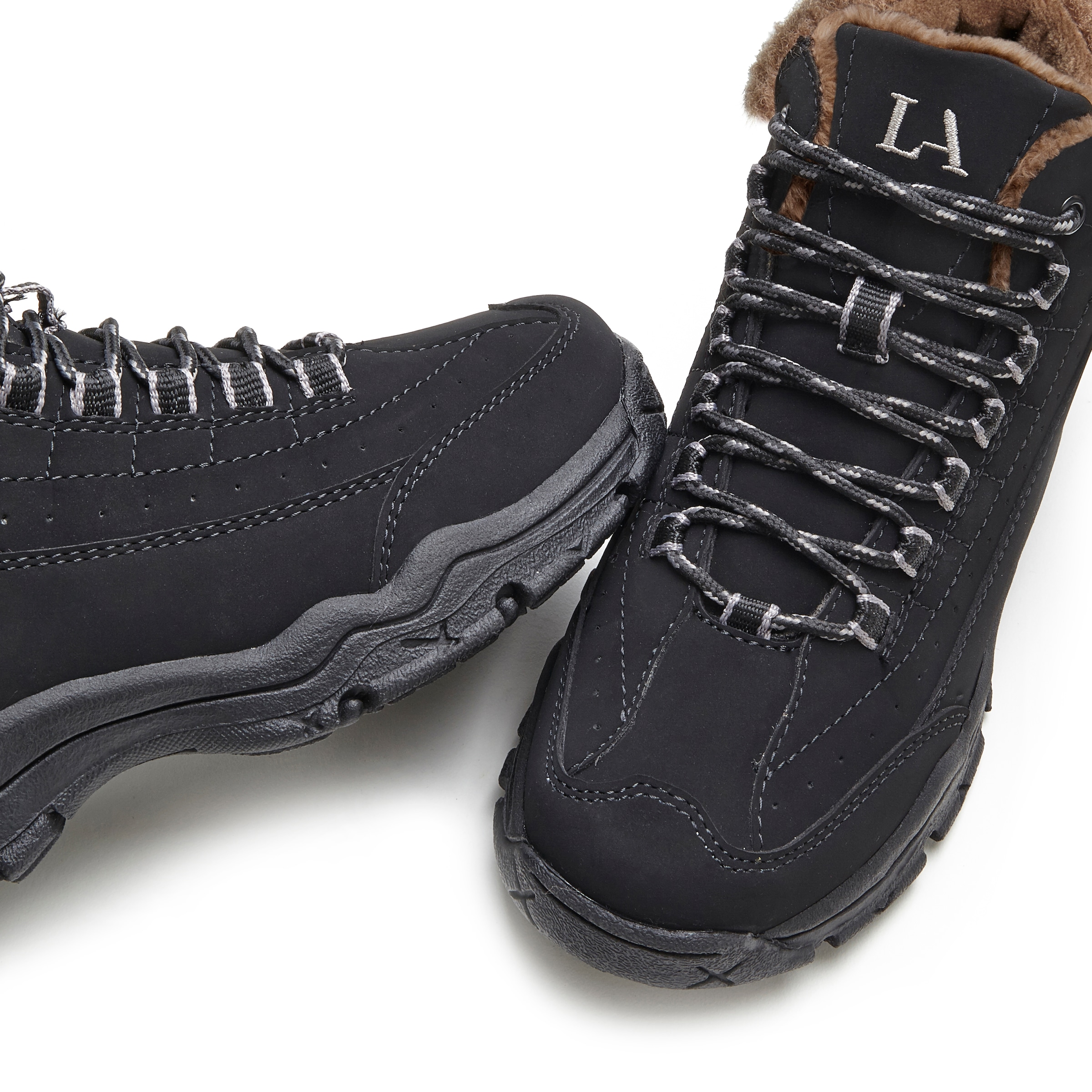 LASCANA Winterstiefelette, Outdoor Boots, Ankle Sneaker mit robuster Sohle und Warmfutter