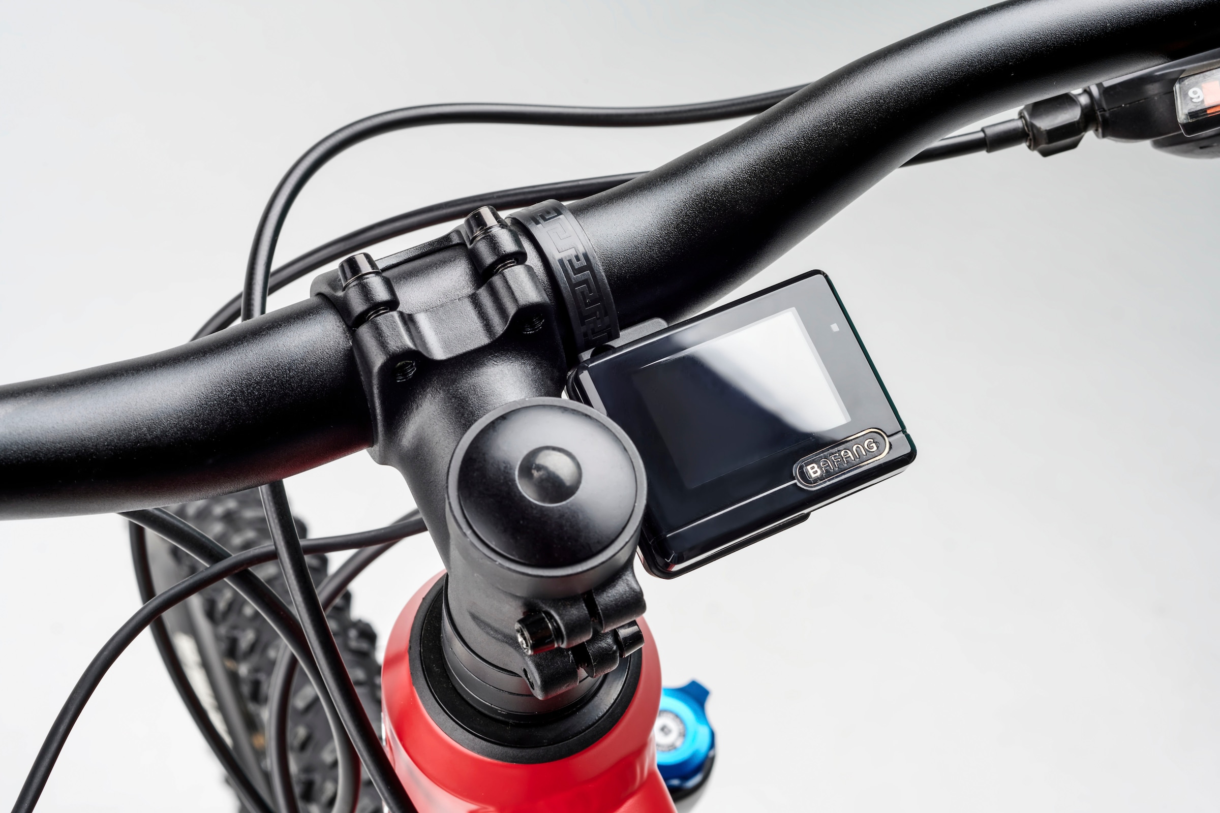 S’COOL »S'COOL e-troX race 26-9S Alivio - Red/Orange« 9 Gang Shimano Kettenschaltung Heckmotor 252 W