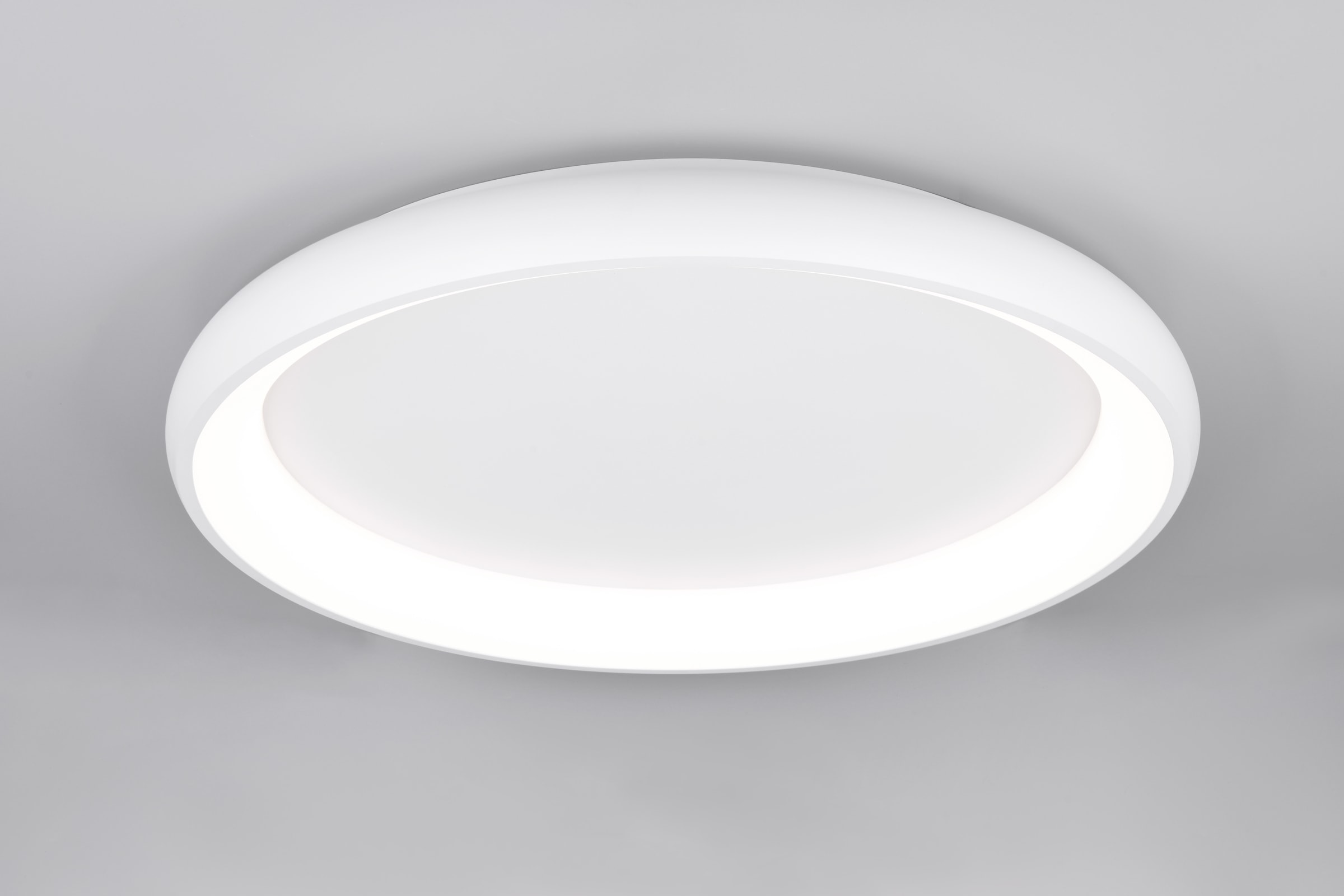 TRIO Leuchten LED Deckenleuchte »CARDONA, runde LED Deckenlampe Büro, Ø 75cm, 6900 Lumen 59W, dimmbar«, 1 flammig, Leuchtmittel LED-Board | LED fest integriert, CCT - Lichtfarbe einstellbar 2300/3000/4000K, auch Wandmontage möglich